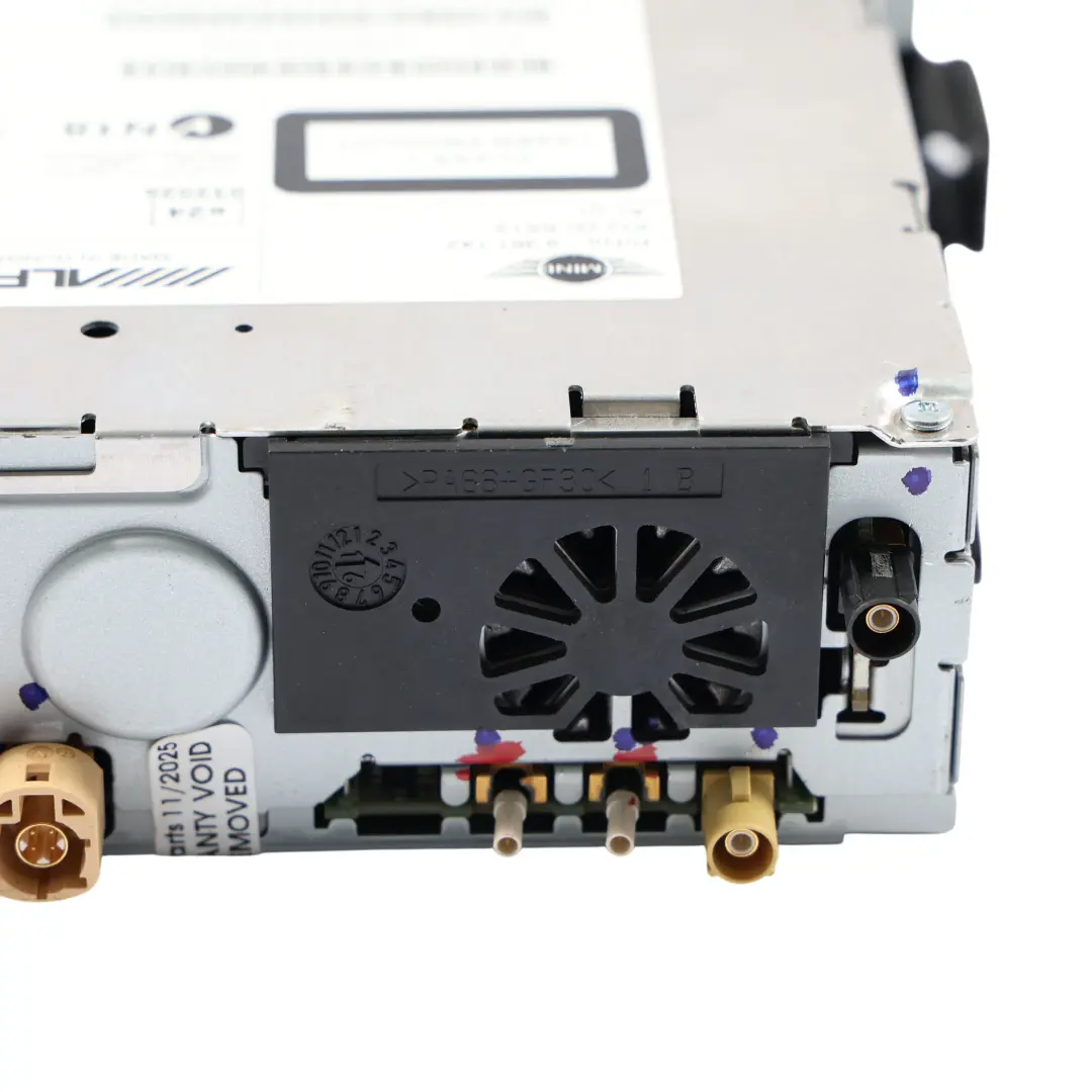 Radio CD Spieler Visual Boost Champ 2 DAB Hauptgerät 9361142 für Mini R56 LCI R60 mit Teilenummer 3457438 Mini R56 LCI R60 Radio CD Spieler Visual Boost Champ 2 DAB Hauptgerät 9361142 - SKU 3457438-1 - Teilenummer 3457438