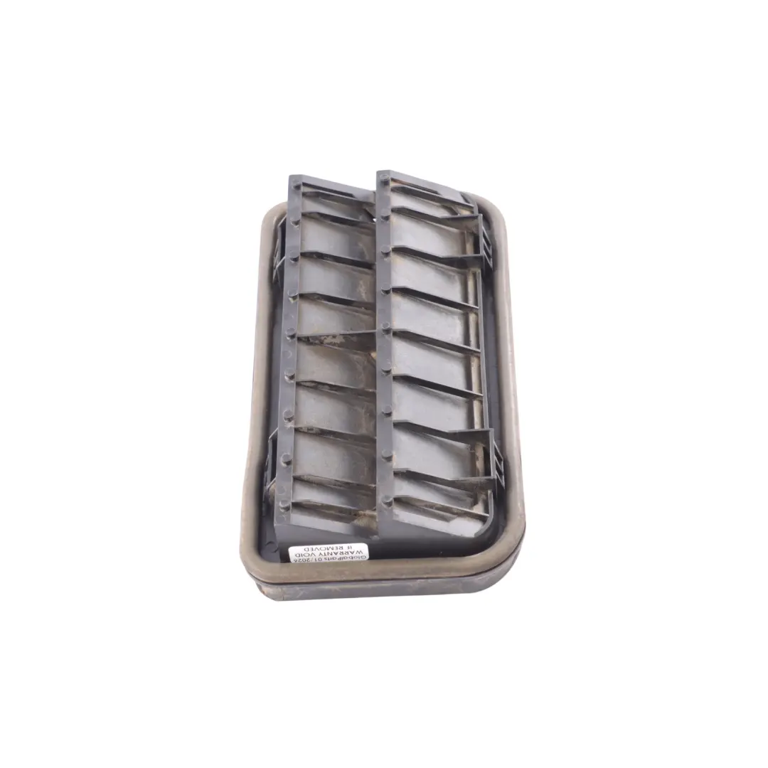 Pannello Copertura Bocchetta Anteriore Sinistro Destro per VW Jetta A6 con numero di parte 3C0819465 VW Jetta A6 Pannello Copertura Bocchetta Anteriore Sinistro Destro - SKU 3C0819465 - Numero di parte 3C0819465