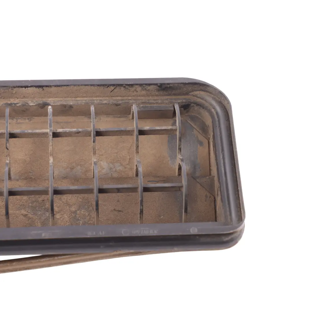 Ventilacion Cubierta Panel Delantero Izquierdo Derecho para VW Jetta A6 con número de pieza 3C0819465 VW Jetta A6 Ventilacion Cubierta Panel Delantero Izquierdo Derecho - SKU 3C0819465 - Número de pieza 3C0819465