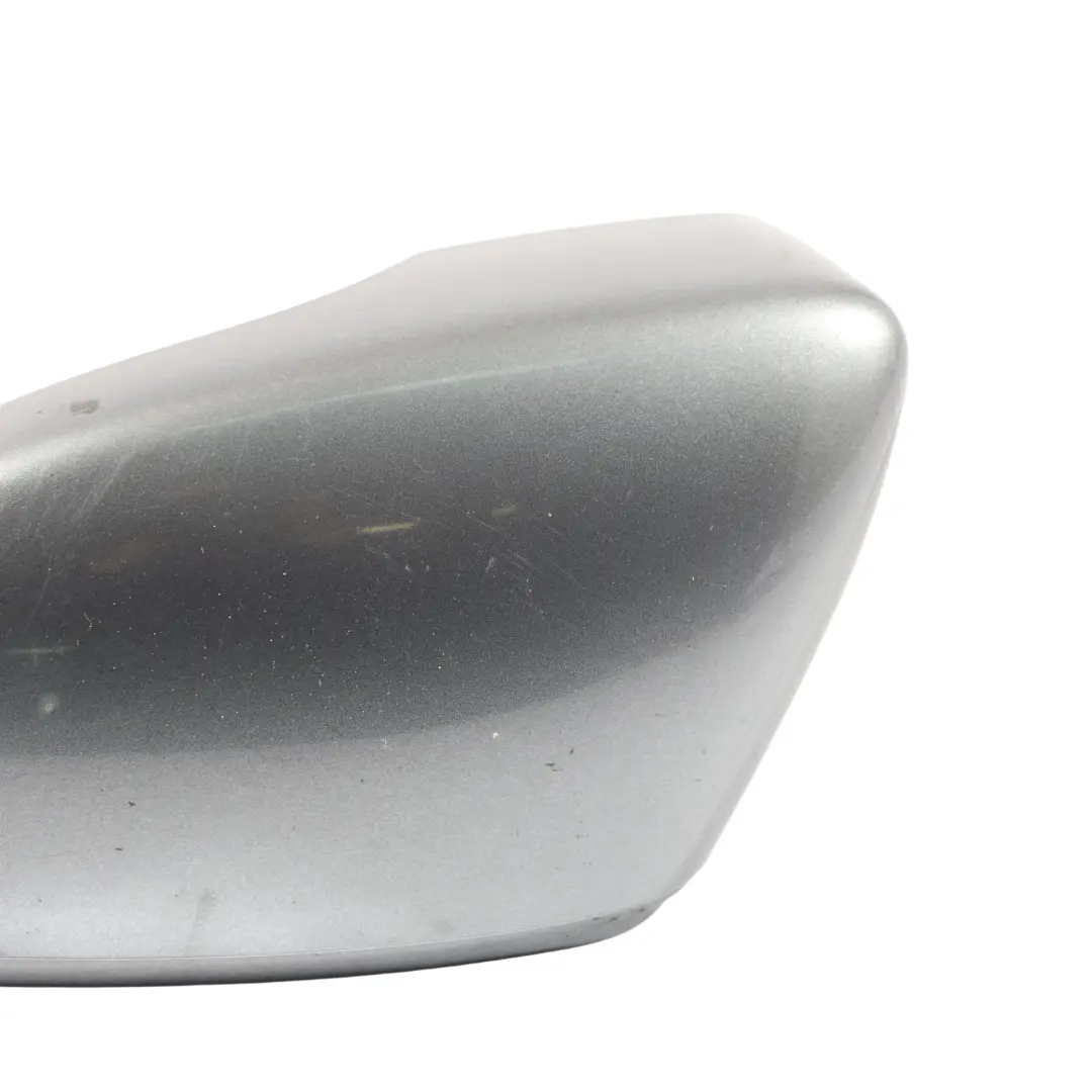 Osłona Lusterka Bocznego Lewa Platinum Szary - D7X do VW Volkswagen Jetta A6 o numerze 3C8857537 VW Volkswagen Jetta A6 Osłona Lusterka Bocznego Lewa Platinum Szary - D7X - SKU 3C8857537-PLG - Numer Części 3C8857537