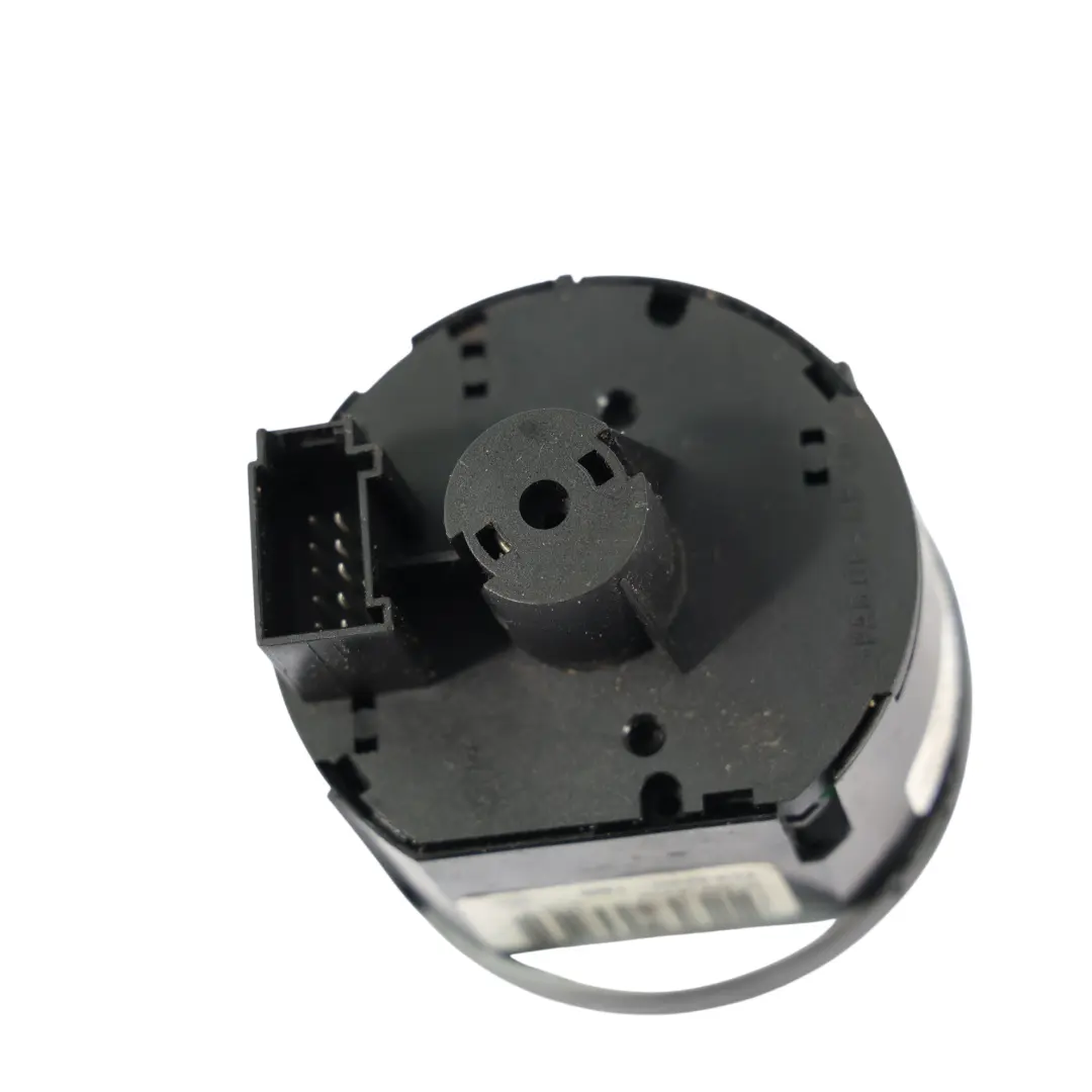 Mk3 Faro Antiniebla Panel Control Interruptor para Volkswagen Scirocco con número de pieza 3C8941431N Volkswagen Scirocco Mk3 Faro Antiniebla Panel Control Interruptor - SKU 3C8941431N - Número de pieza 3C8941431N
