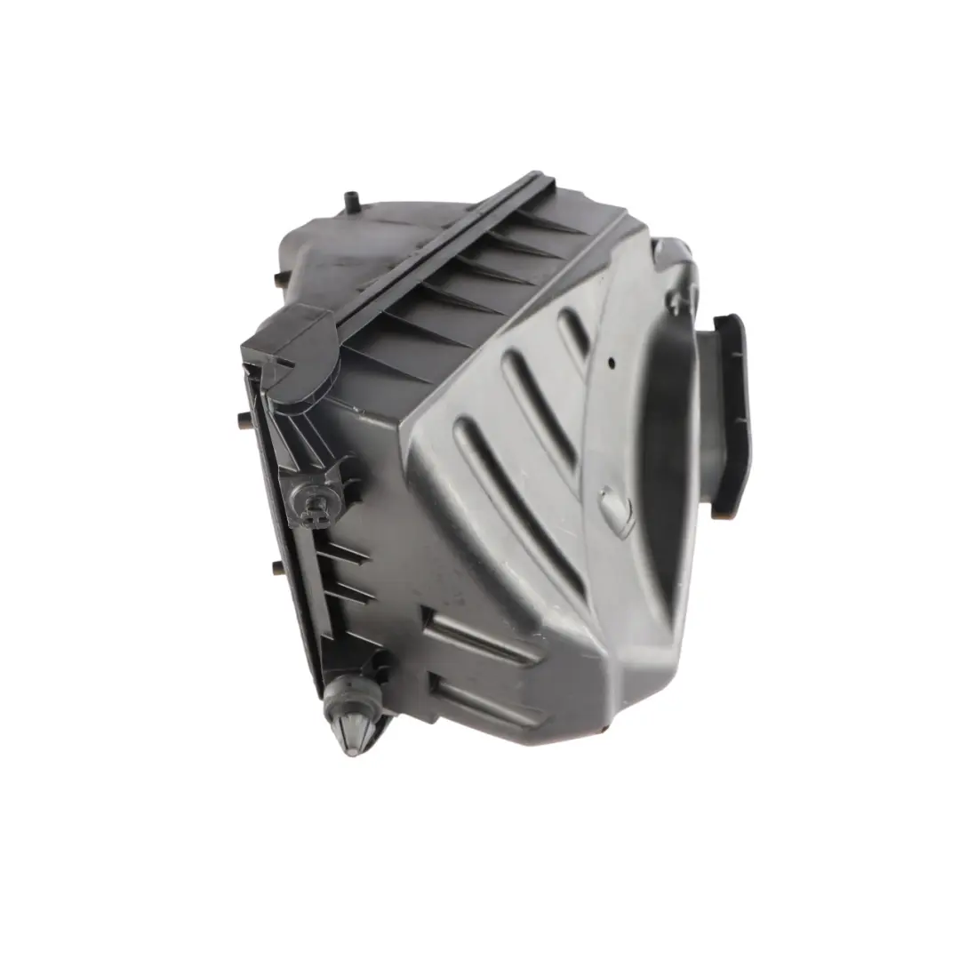 3R 2.0 TDI Air Filter Box Housing to Seat Exeo with Part number 3R0133837 Seat Exeo 3R 2.0 TDI Air Filter Box Housing - SKU 3R0133837 - Part number 3R0133837