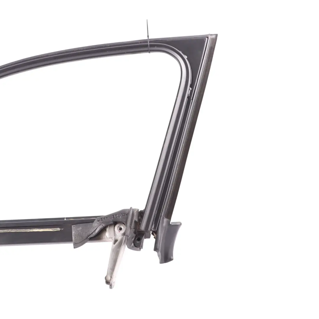 Window Frame Front Right O/S to Seat Exeo with Part number 3R0837630 Seat Exeo Window Frame Front Right O/S - SKU 3R0837630 - Part number 3R0837630