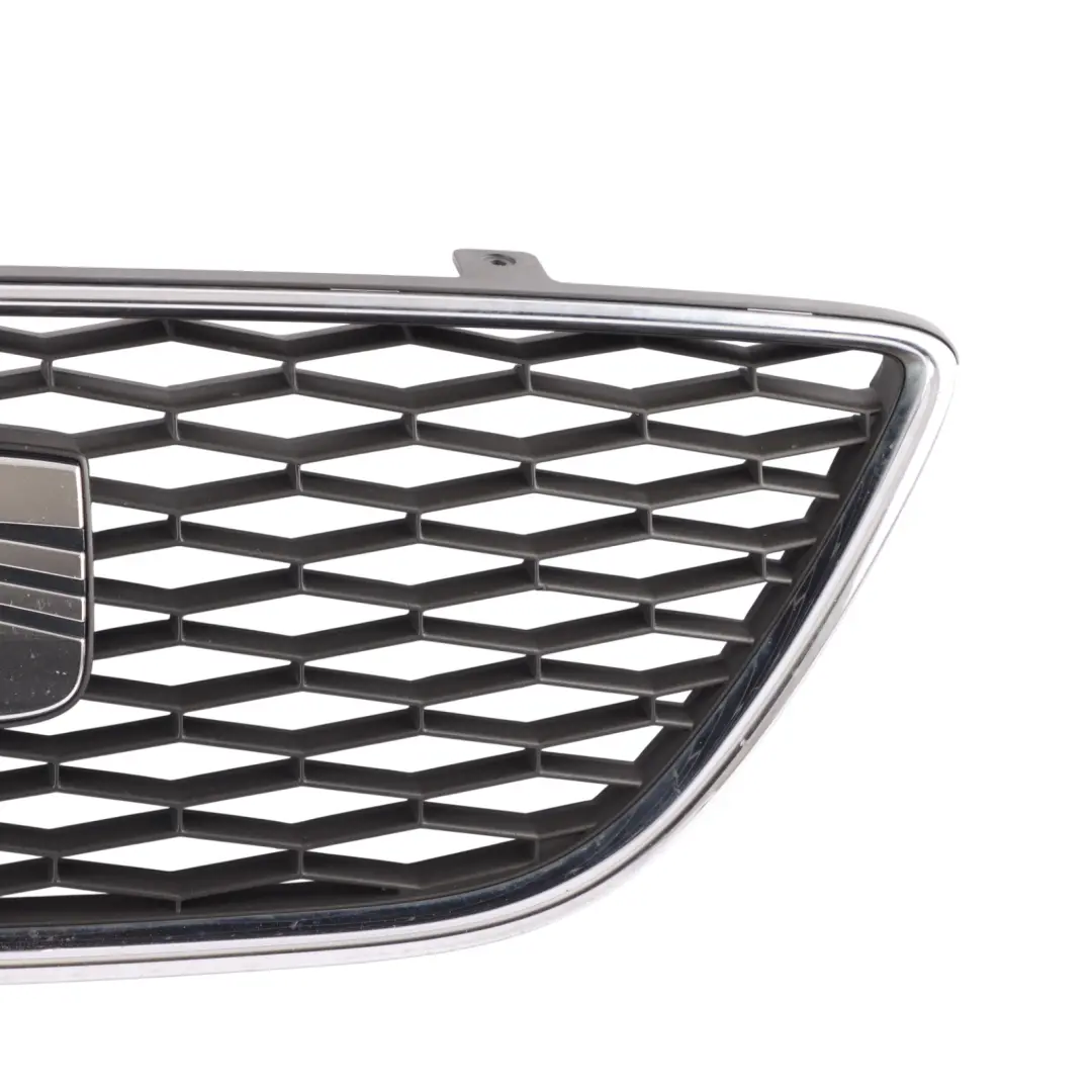 Front Grille Grill Bumper Center Front Radiator 3R0853654A to Seat Exeo with Part number 3R0853651A Seat Exeo Front Grille Grill Bumper Center Front Radiator 3R0853654A - SKU 3R0853651A - Part number 3R0853651A