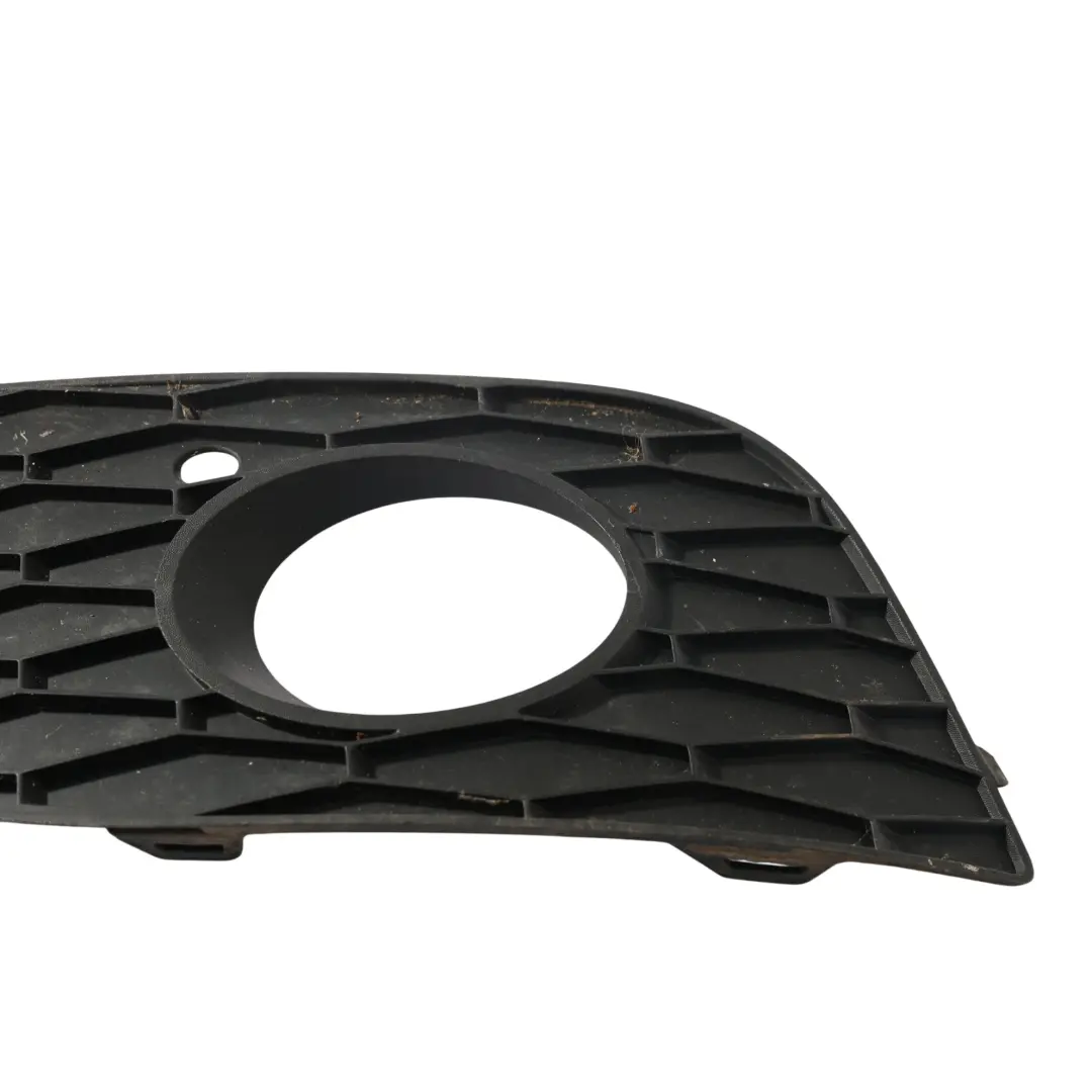 Seat Exeo Paraurti Anteriore Pannello Fendinebbia Destro - SKU 3R0853666A - Numero di parte 3R0853666A