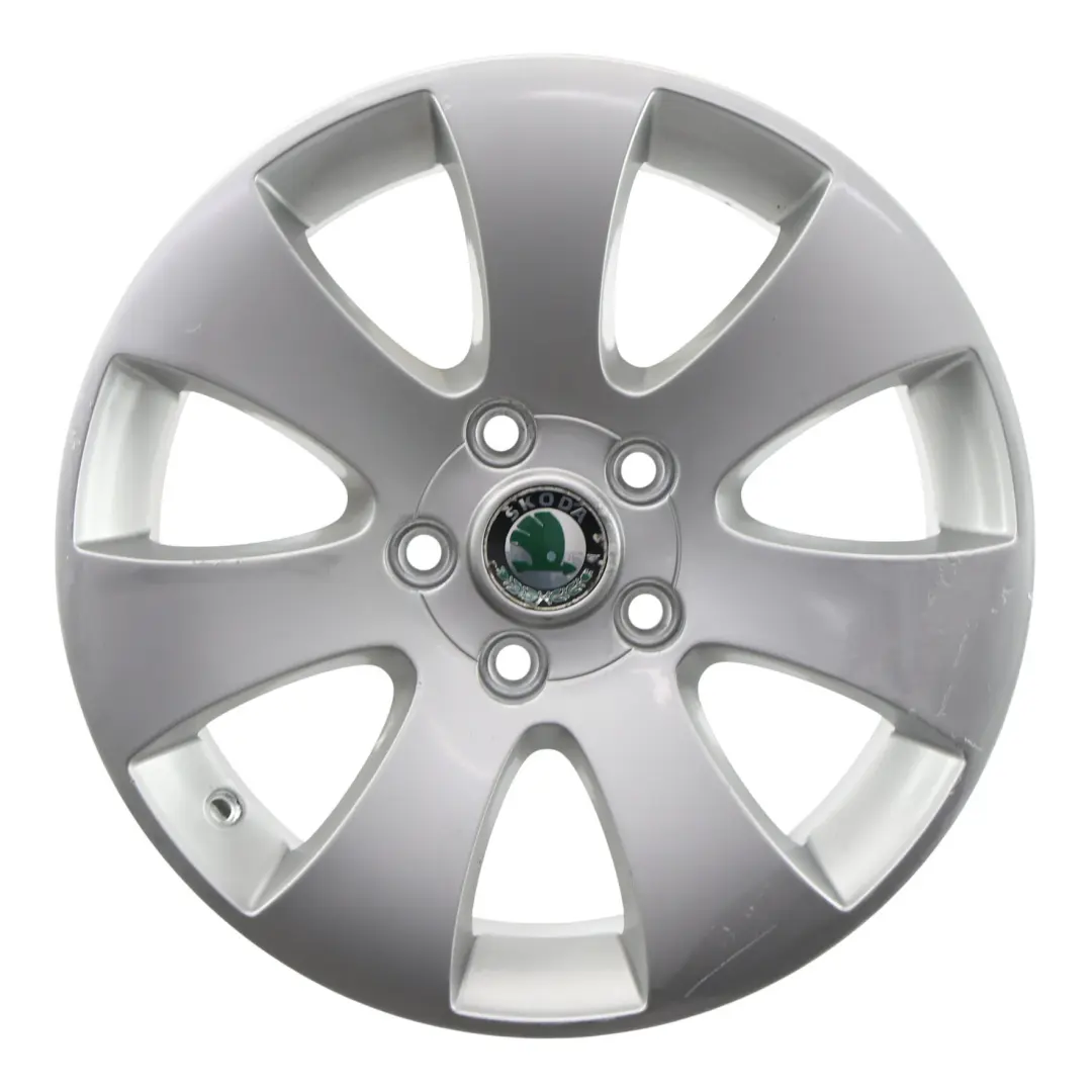 Jante En Alliage Argentée 16" 7J ET:45 Superb pour Skoda Yeti 5L à propos du numéro de pièce 3T0601025 Skoda Yeti 5L Jante En Alliage Argentée 16" 7J ET:45 Superb - SKU 3T0601025-1 - Numéro de pièce 3T0601025