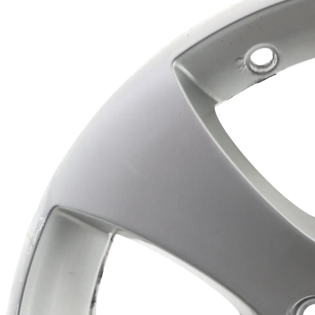 Argento Cerchio In Lega 16" 7J ET:45 per Skoda Yeti 5L Superb con numero di parte 3T0601025 Skoda Yeti 5L Superb Argento Cerchio In Lega 16" 7J ET:45 - SKU 3T0601025-2 - Numero di parte 3T0601025