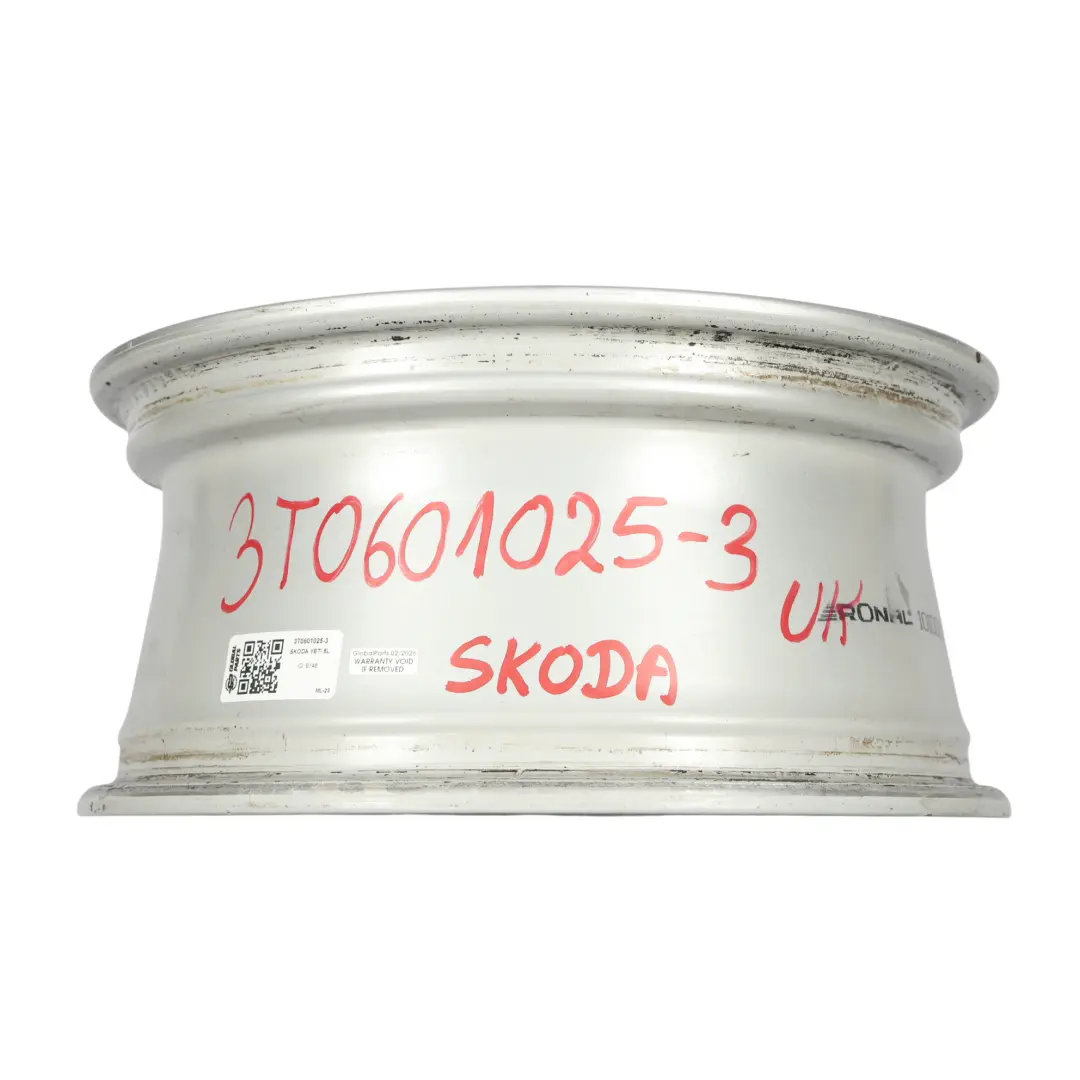 Alloy Rim 16" 7J ET:45 to Skoda Yeti 5L Superb Silver Wheel with Part number 3T0601025 Skoda Yeti 5L Superb Silver Wheel Alloy Rim 16" 7J ET:45 - SKU 3T0601025-3 - Part number 3T0601025