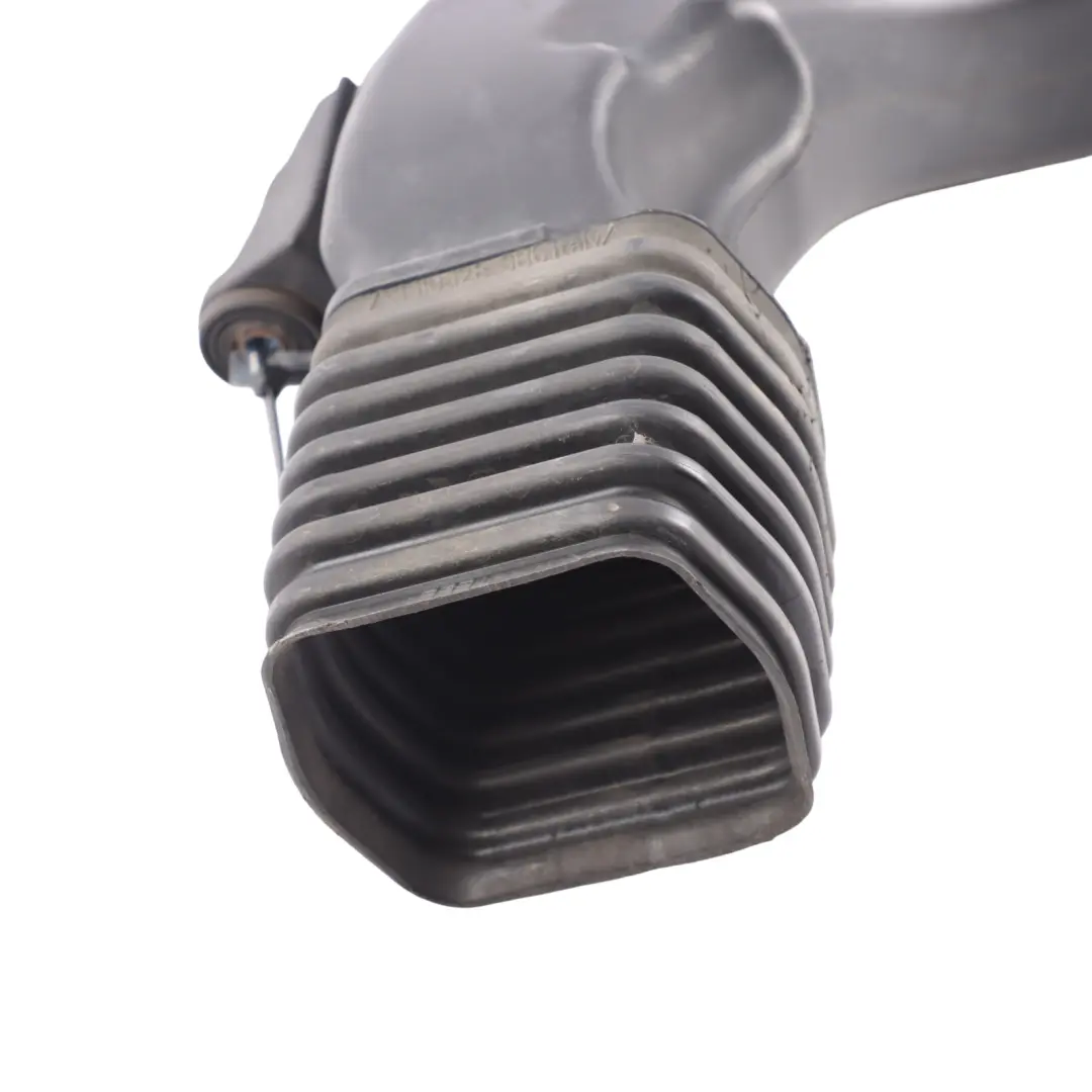 Intake Inlet Duct Channel Pipe Rear Right O/S to Audi R8 42 Spyder Air with Part number 420129528 Audi R8 42 Spyder Air Intake Inlet Duct Channel Pipe Rear Right O/S - SKU 420129528 - Part number 420129528