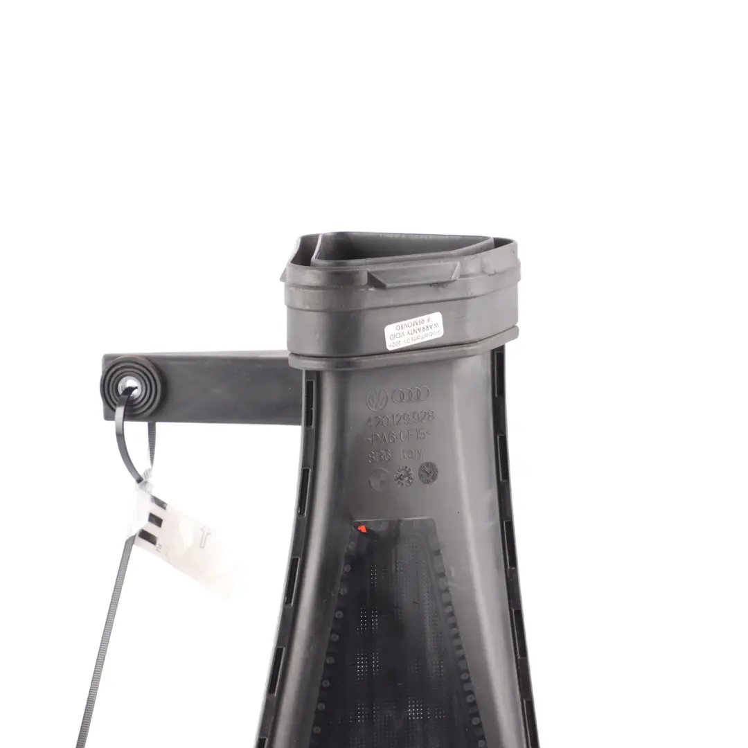 Intake Inlet Duct Channel Pipe Centre Right O/S to Audi R8 42 Spyder Air with Part number 420129928 Audi R8 42 Spyder Air Intake Inlet Duct Channel Pipe Centre Right O/S - SKU 420129928 - Part number 420129928