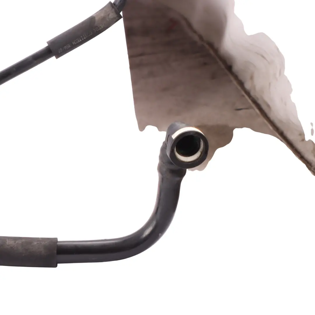 Serbatoio Carburante Sfiato Linea Tubo Flessibile per Audi R8 42 con numero di parte 420201167B Audi R8 42 Serbatoio Carburante Sfiato Linea Tubo Flessibile - SKU 420201167B - Numero di parte 420201167B