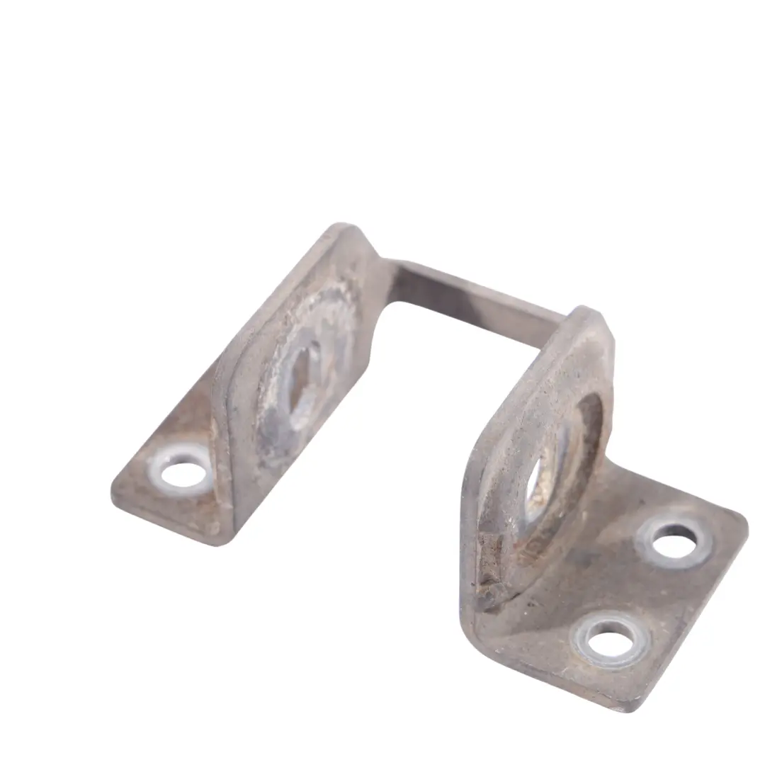 Staffa Montaggio Braccio Inferiore Posteriore Sinistro per Audi R8 42 con numero di parte 420407457H Audi R8 42 Staffa Montaggio Braccio Inferiore Posteriore Sinistro - SKU 420407457H - Numero di parte 420407457H