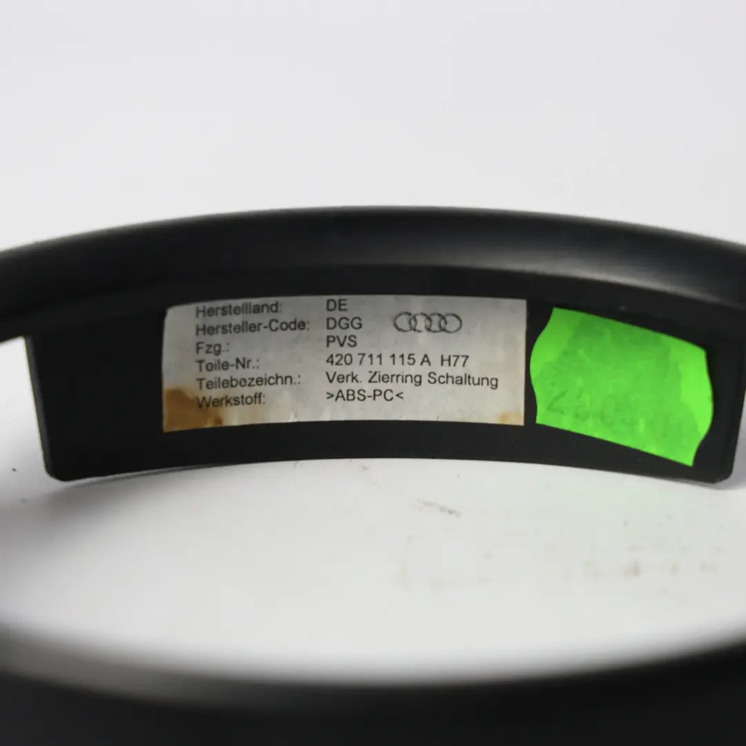 Cache De Pommeau De Levier Vitesses pour Audi R8 42 à propos du numéro de pièce 420711115A Audi R8 42 Cache De Pommeau De Levier Vitesses - SKU 420711115A - Numéro de pièce 420711115A