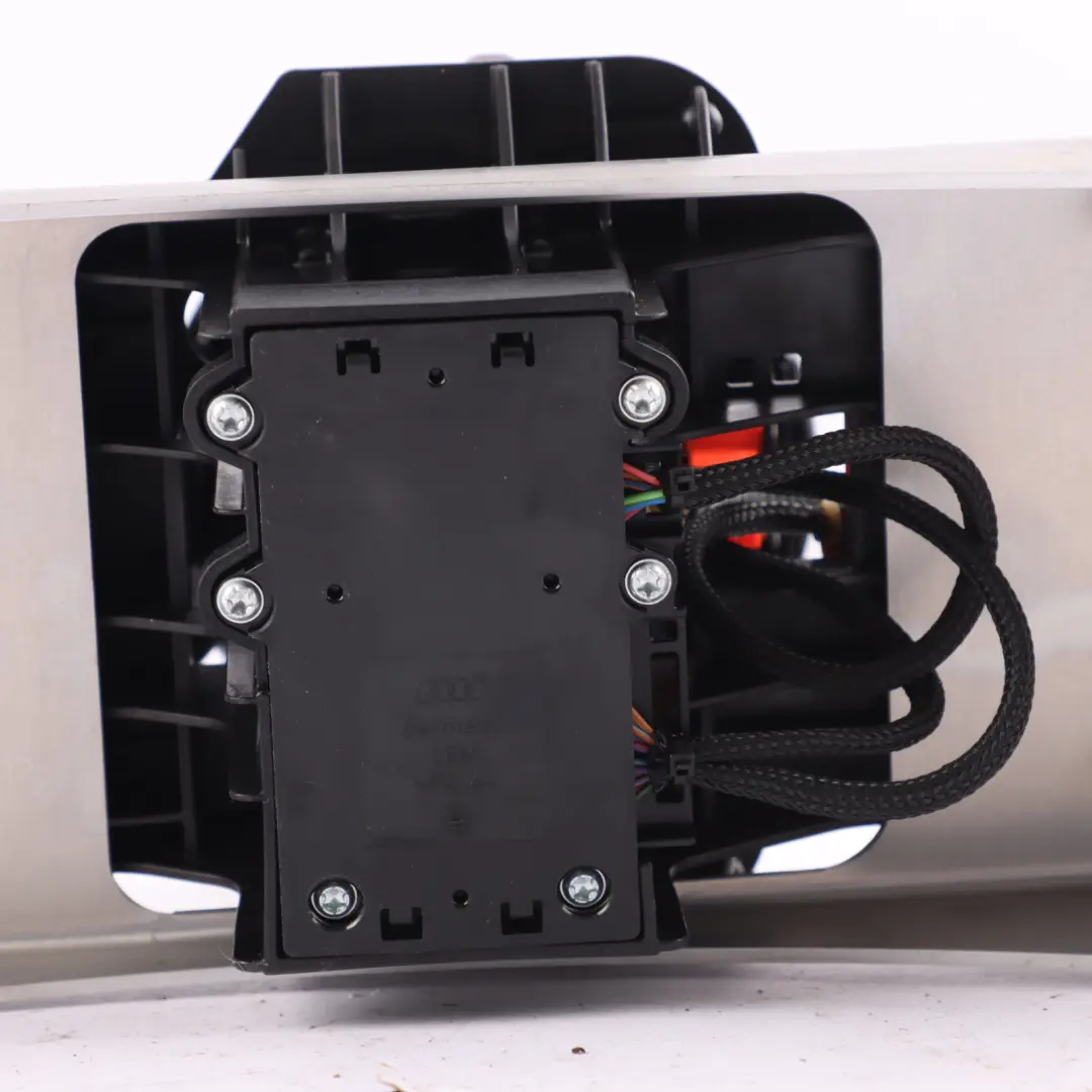 Gearbox Gear Selector Shifter to Audi R8 42 Automatic with Part number 420713041C Audi R8 42 Automatic Gearbox Gear Selector Shifter - SKU 420713041C - Part number 420713041C