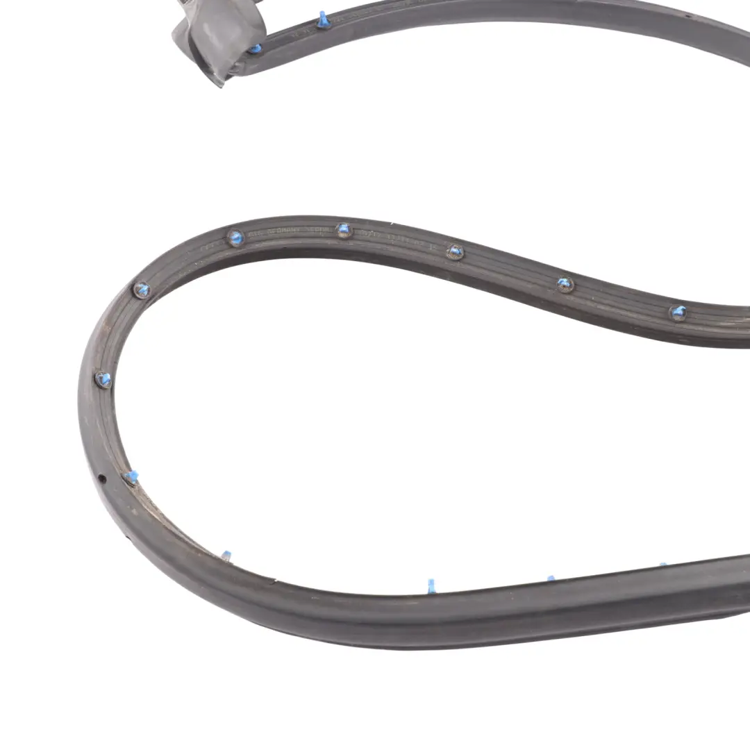 Audi R8 Gen 1 Door Seal Gasket Rubber Surround Outer Left N/S - SKU 420837911 - Part number 420837911