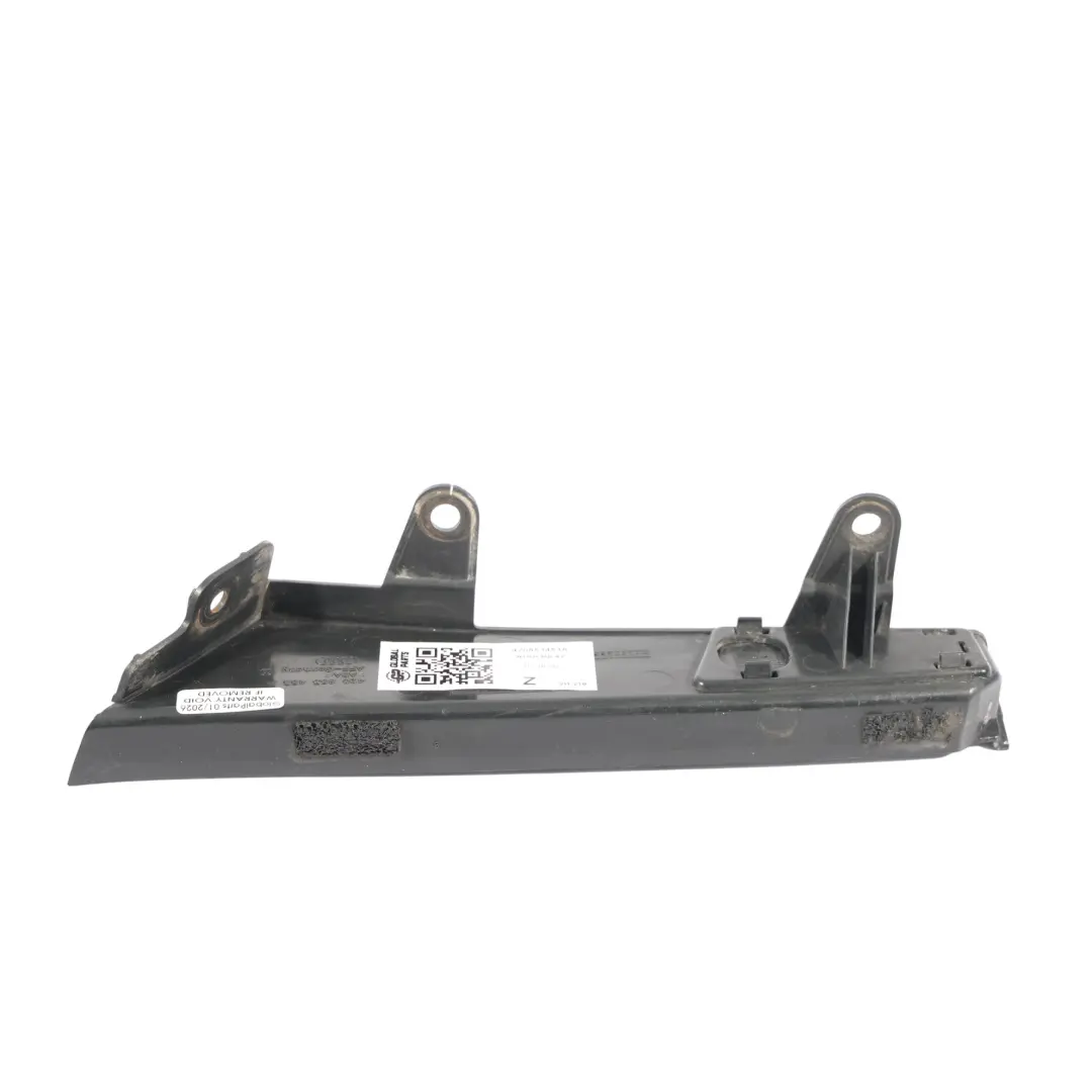 Griglia Di Aerazione Pannello Quarto Destro per Audi R8 42 con numero di parte 420853453A Audi R8 42 Griglia Di Aerazione Pannello Quarto Destro - SKU 420853453A - Numero di parte 420853453A