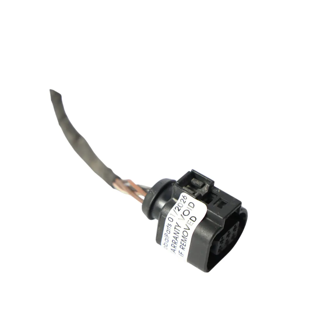 Kabel Wtyczka Światła Lampy Tył Prawo do Audi R8 42 o numerze 420945096F Audi R8 42 Kabel Wtyczka Światła Lampy Tył Prawo - SKU 420945096F-2 - Numer Części 420945096F