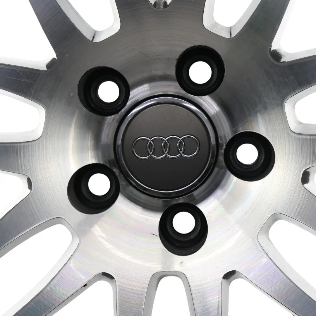 Jante En Alliage Bicolore 20" 9J ET:46 pour Audi A8 S8 D3 à propos du numéro de pièce 4E0601025BE Audi A8 S8 D3 Jante En Alliage Bicolore 20" 9J ET:46 - SKU 4E0601025BE-1 - Numéro de pièce 4E0601025BE