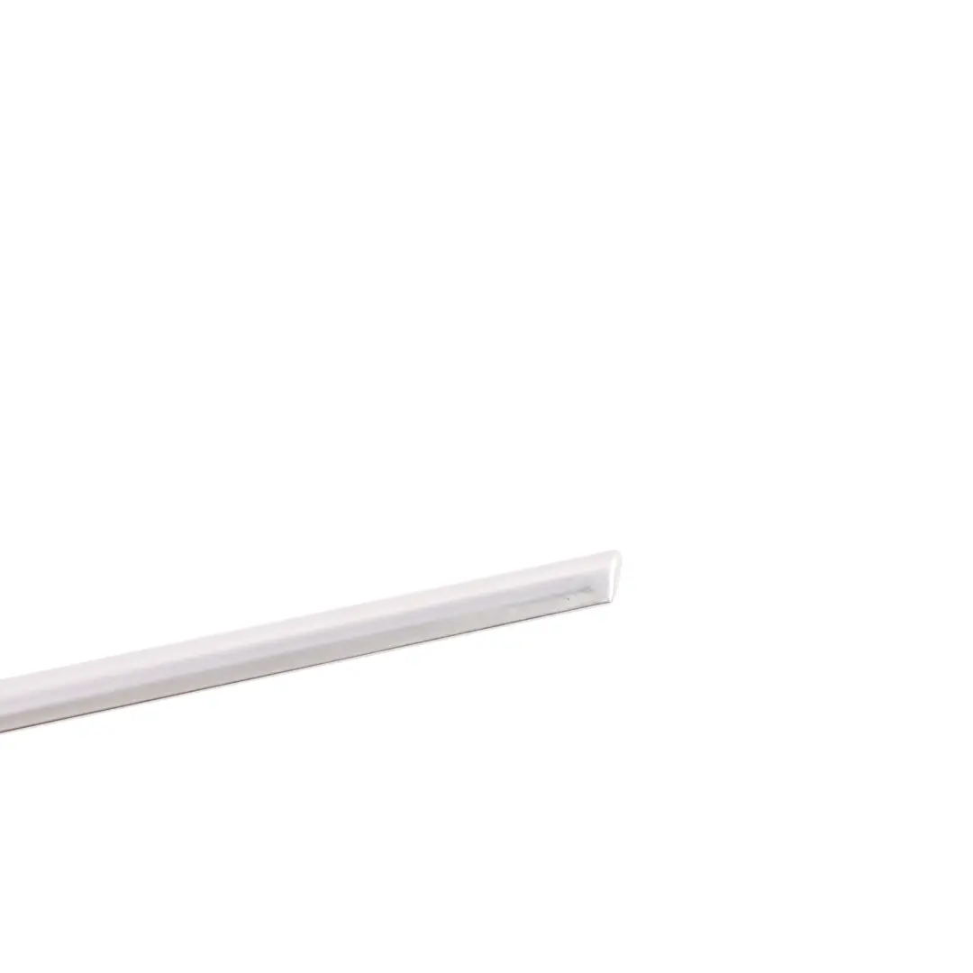 Moldura Cristal Trasero Derecho Cromado para Audi A6 C7 Avant con número de pieza 4G9853346 Audi A6 C7 Avant Moldura Cristal Trasero Derecho Cromado - SKU 4G9853346 - Número de pieza 4G9853346