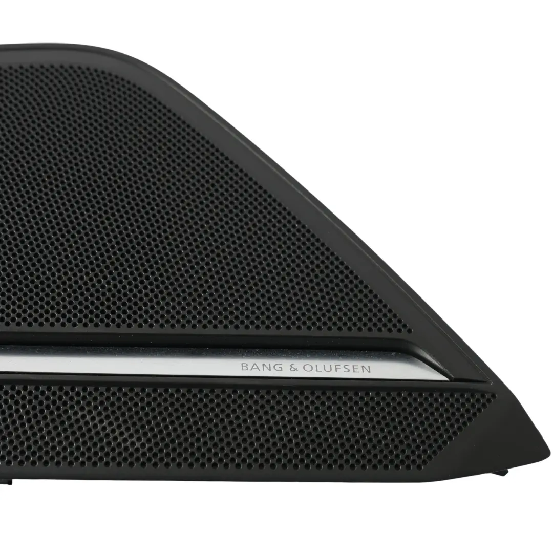 Osłona Głośnika Boczka Drzwi Prawy Przód do Audi A6 C8 A7 4G o numerze 4K0035420A Audi A6 C8 A7 4G Osłona Głośnika Boczka Drzwi Prawy Przód - SKU 4K0035420A - Numer Części 4K0035420A