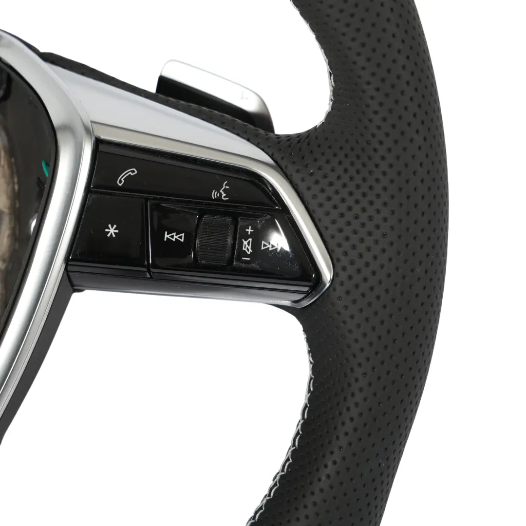 NUOVO In Pelle Nera Fondo Piatto Filo Bianco per Audi A6 C8 Volante con numero di parte 4K0419091N Audi A6 C8 Volante NUOVO In Pelle Nera Fondo Piatto Filo Bianco - SKU 4K0419091N-1 - Numero di parte 4K0419091N