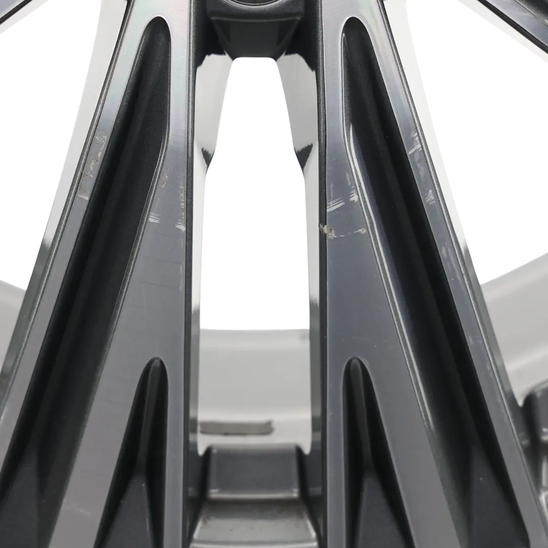 Jante En Alliage Bicolore 4K 20" 8,5J ET:43 pour Audi A6 S6 C8 à propos du numéro de pièce 4K0601025J Audi A6 S6 C8 Jante En Alliage Bicolore 4K 20" 8,5J ET:43 - SKU 4K0601025J-1 - Numéro de pièce 4K0601025J