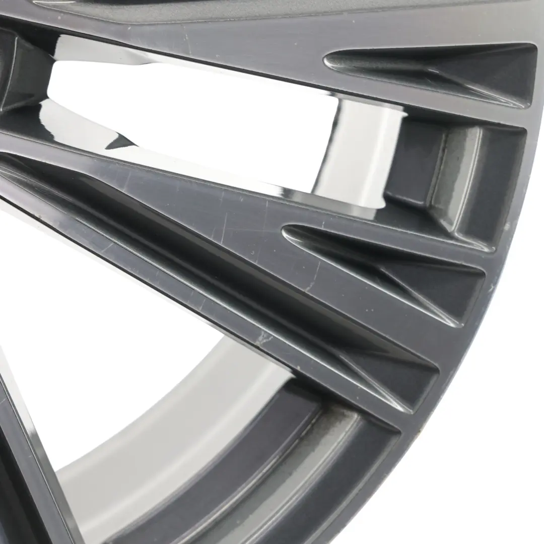 4K Felga Aluminiowa Dwukolorowa 20" 8.5J ET:43 do Audi A6 S6 C8 o numerze 4K0601025J Audi A6 S6 C8 4K Felga Aluminiowa Dwukolorowa 20" 8.5J ET:43 - SKU 4K0601025J-2 - Numer Części 4K0601025J