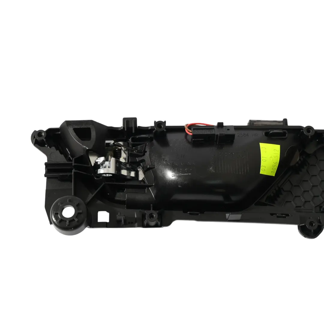 Audi A6 C8 Hintertür Innengriff Freigabe Öffner Aussparung Rechts - SKU 4K0839020 - Teilenummer 4K0839020