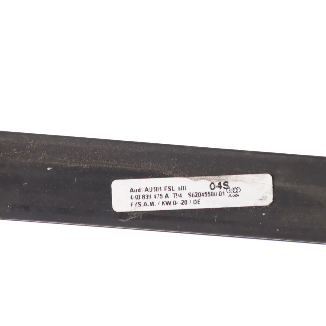 Listwa Zgarniająca Drzwi Tylna Lewa Zewnętrzna Czarna do Audi A6 C8 o numerze 4K0839475 Audi A6 C8 Listwa Zgarniająca Drzwi Tylna Lewa Zewnętrzna Czarna - SKU 4K0839475 - Numer Części 4K0839475