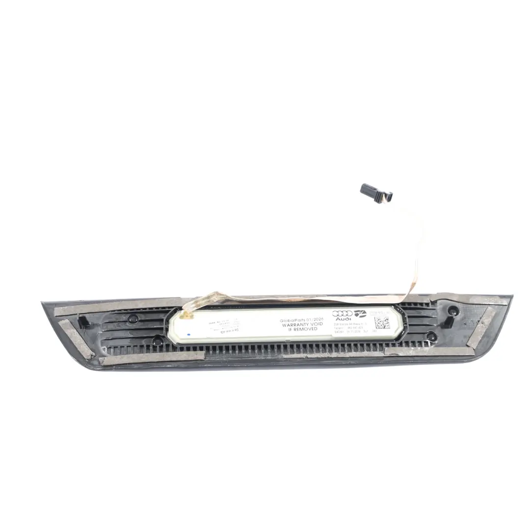 Sill Step Light Fibre Cover Stepsill Panel Rear Left per Audi A6 C8 con numero di parte 4K0947423 Audi A6 C8 Sill Step Light Fibre Cover Stepsill Panel Rear Left - SKU 4K0947423 - Numero di parte 4K0947423