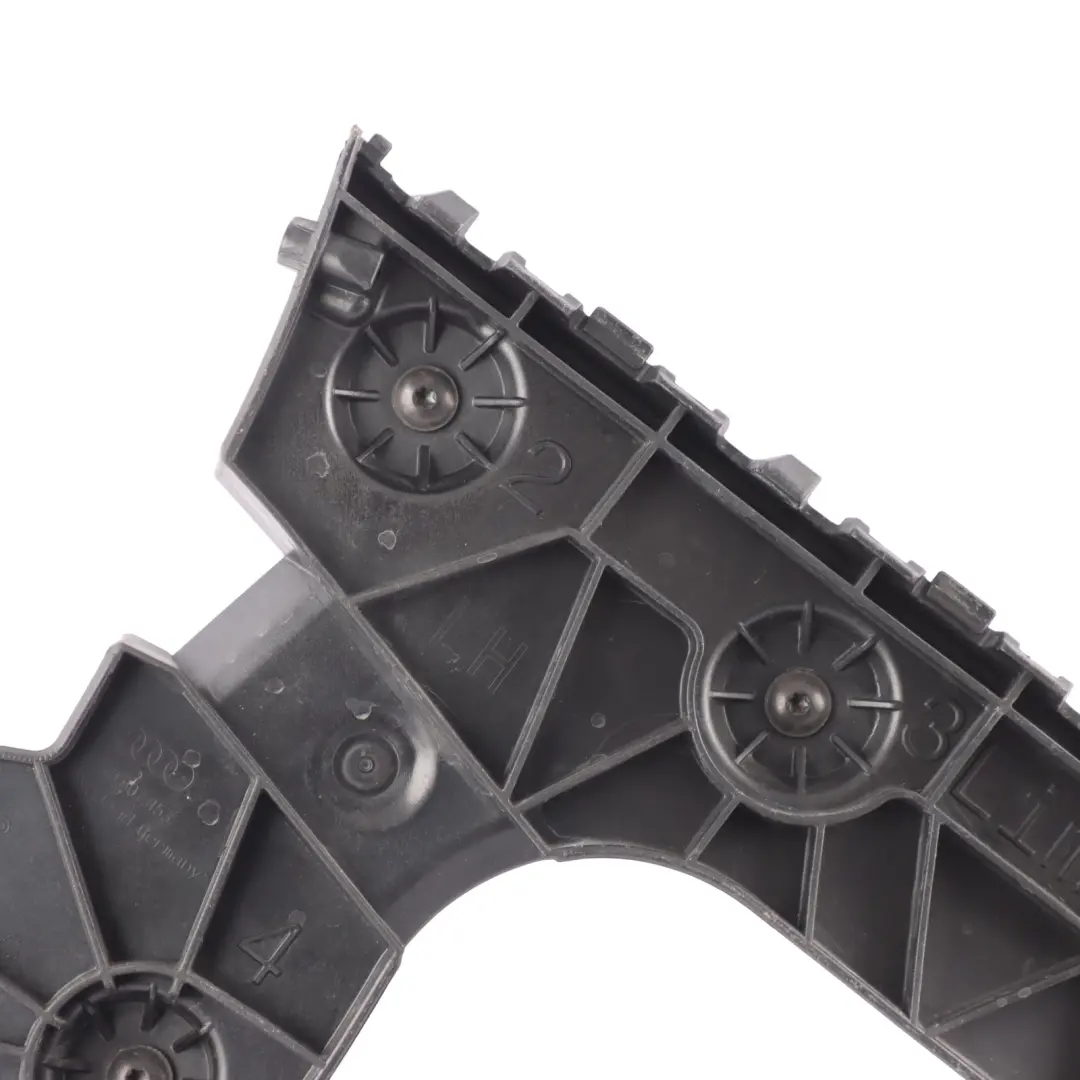 Audi A6 C8 Support Fixation Pare Chocs Côté Conducteur Pour Référence - SKU 4K5807453 - Numéro de pièce 4K5807453