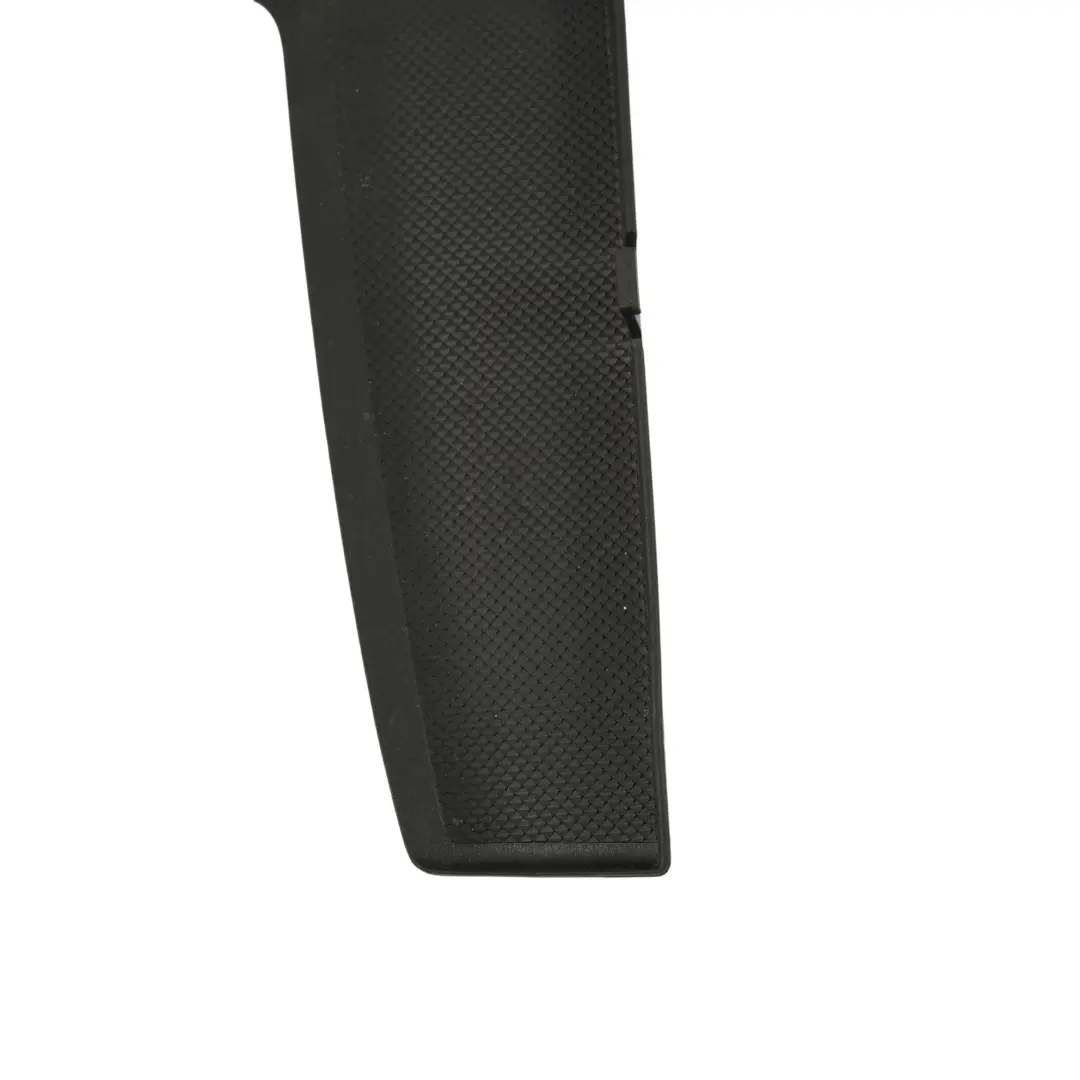 Puerta Delantera Compartimiento Almacenamiento Goma Izquierda para Audi A6 C8 con número de pieza 4K8868133 Audi A6 C8 Puerta Delantera Compartimiento Almacenamiento Goma Izquierda - SKU 4K8868133 - Número de pieza 4K8868133