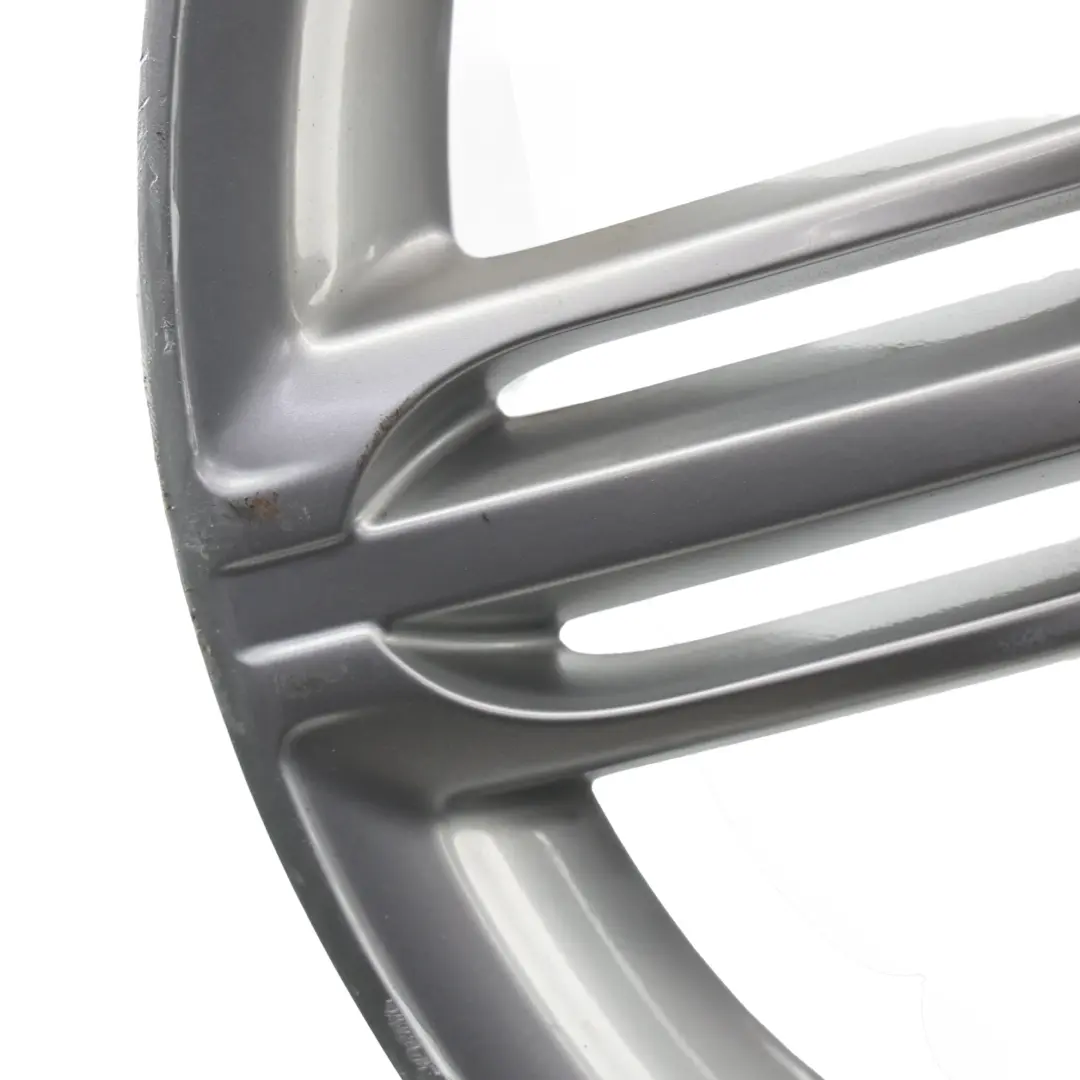 Felga Aluminiowa Srebrna 21" 10J ET:44 do Audi Q7 4L o numerze 4L0601025BH Audi Q7 4L Felga Aluminiowa Srebrna 21" 10J ET:44 - SKU 4L0601025BH-9 - Numer Części 4L0601025BH