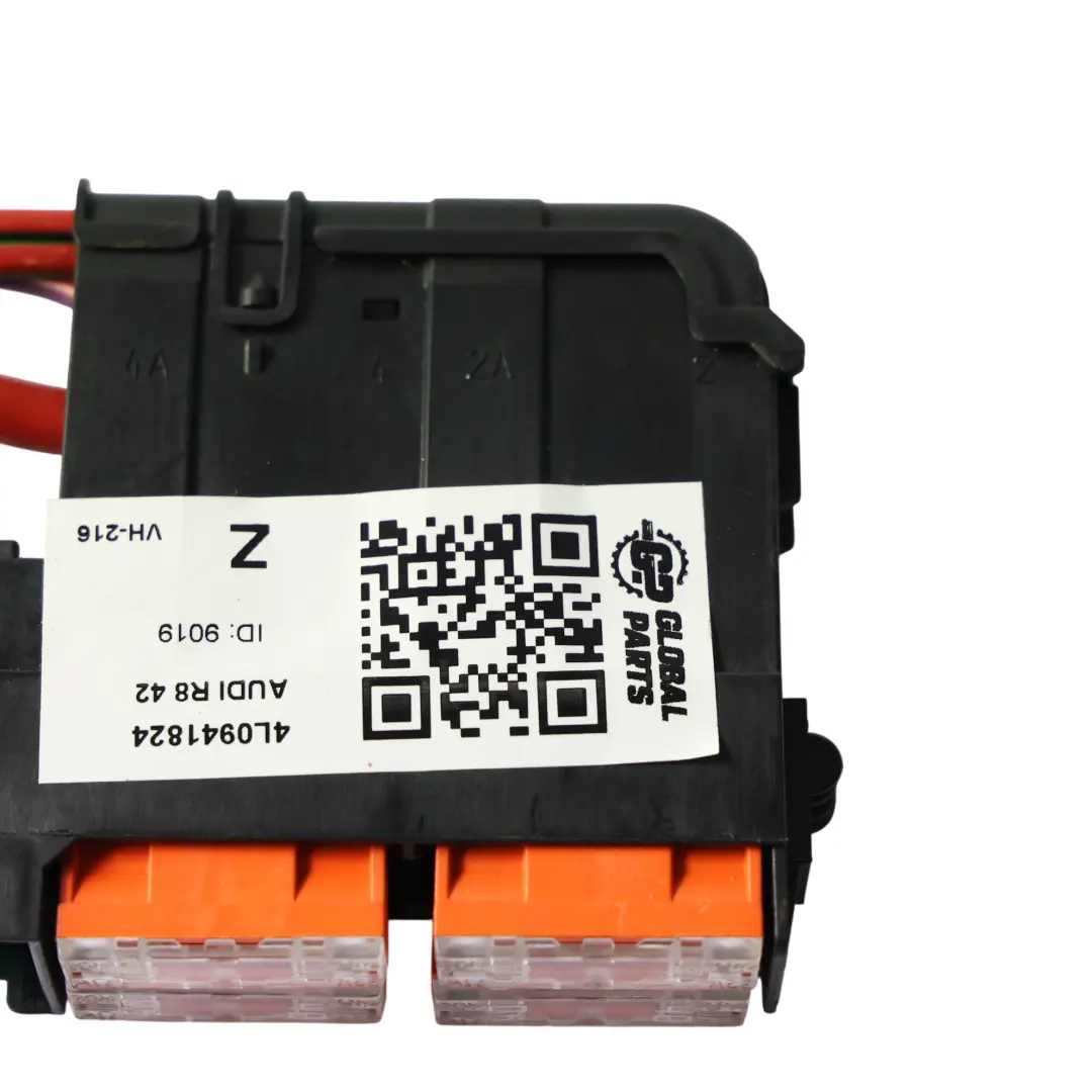 Caja Fusibles Módulo Control Gasolina para Audi R8 42 Spyder con número de pieza 4L0941824 Audi R8 42 Spyder Caja Fusibles Módulo Control Gasolina - SKU 4L0941824 - Número de pieza 4L0941824