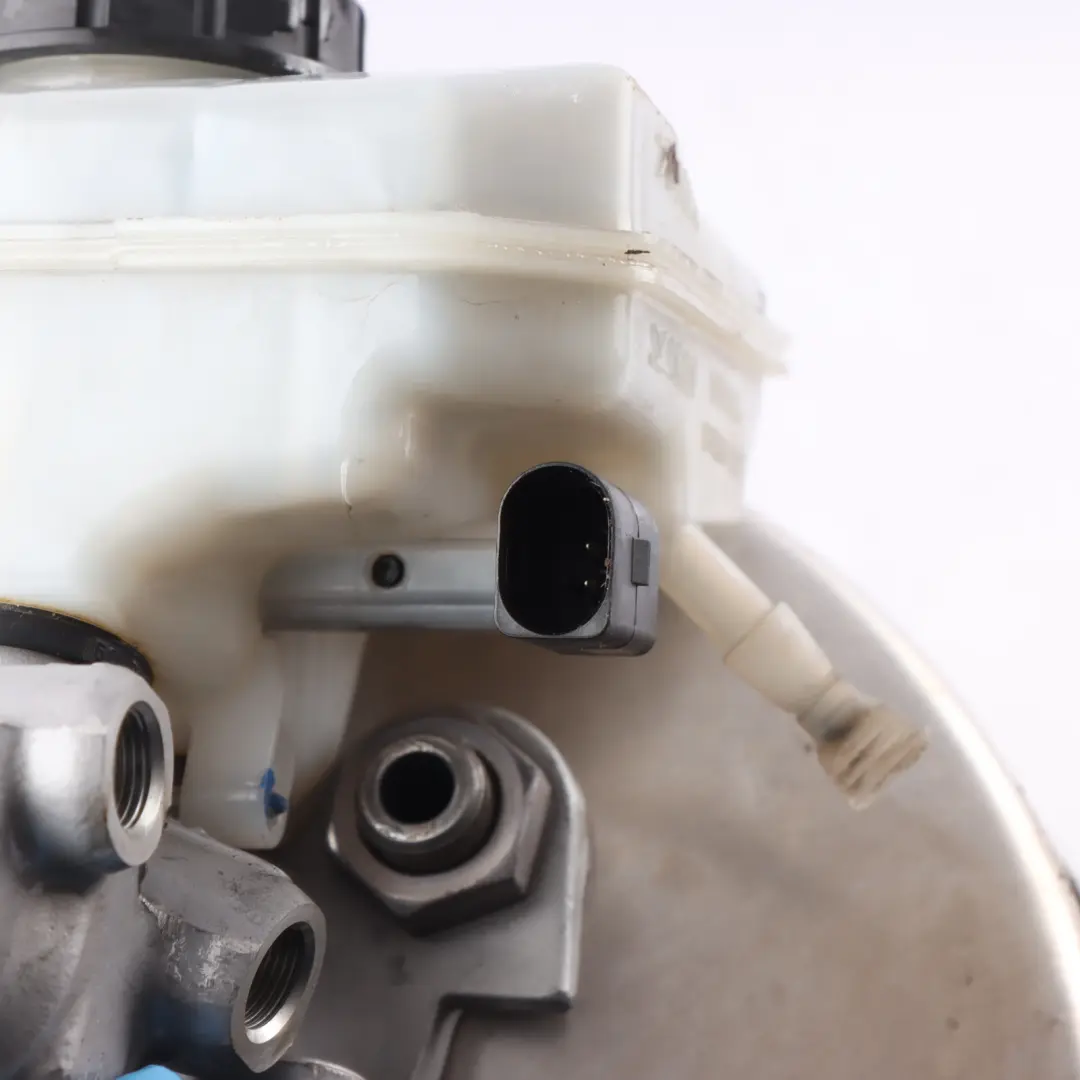 Audi Q7 4M Brake Servo Booster - SKU 4M0612103AD - Part number 4M0612103AD