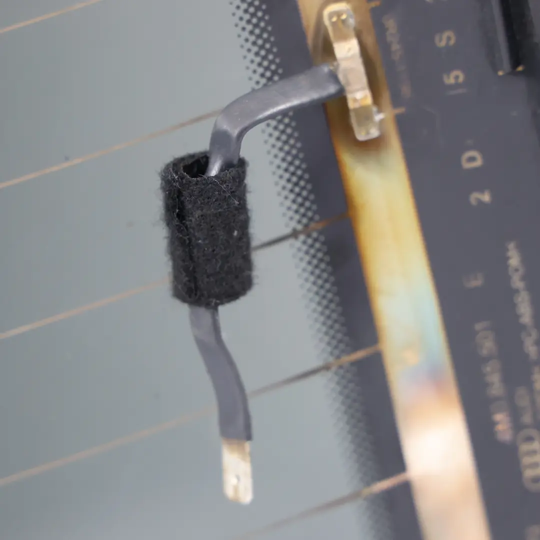 4M Szyba Tylna Klapy Bagażnika AS3 Przyciemniana do Audi Q7 o numerze 4M0845501E Audi Q7 4M Szyba Tylna Klapy Bagażnika AS3 Przyciemniana - SKU 4M0845501E - Numer Części 4M0845501E