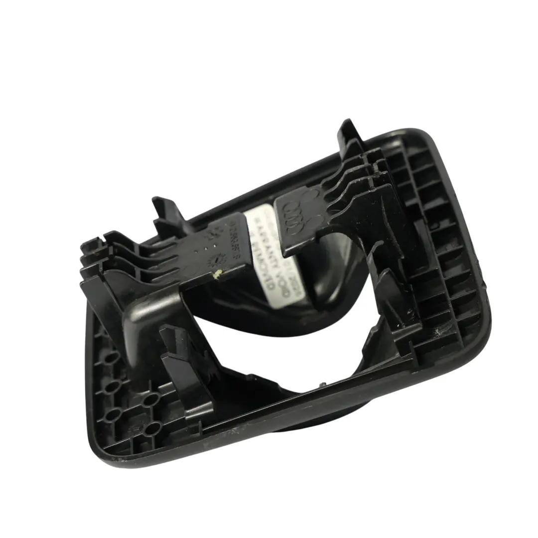 Audi Q7 4M Sedile Posteriore Blocco Piastra Copertura Esterno - SKU 4M0883687B - Numero di parte 4M0883687B