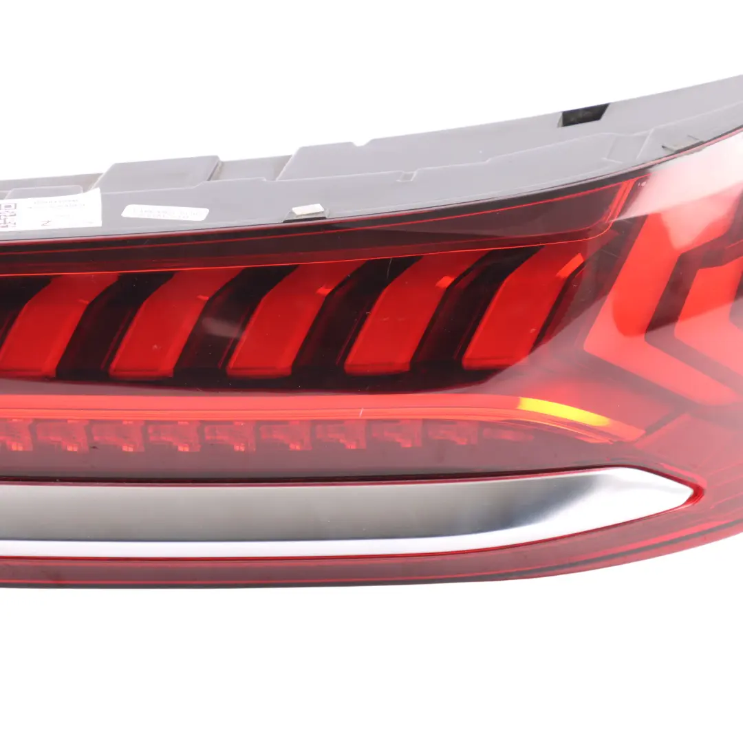 Audi Q7 4M Tail Light Assembly Rear Right N/S - SKU 4M0945094F - Part number 4M0945094F