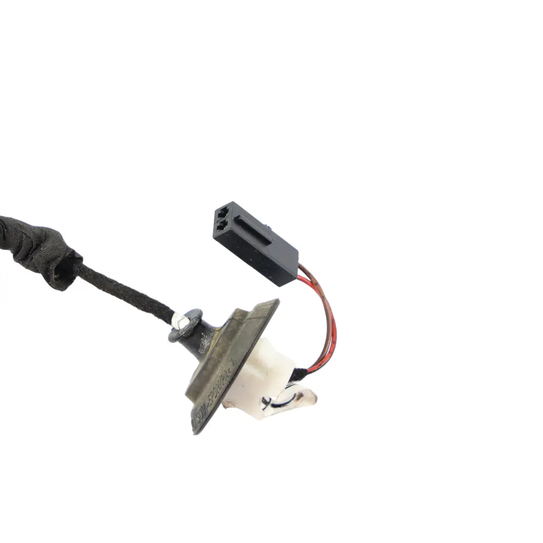 4M Tylne Trzecie Światło Stopu Przewód do Audi A4 B9 Q7 o numerze 4M0945097 Audi A4 B9 Q7 4M Tylne Trzecie Światło Stopu Przewód - SKU 4M0945097-1 - Numer Części 4M0945097