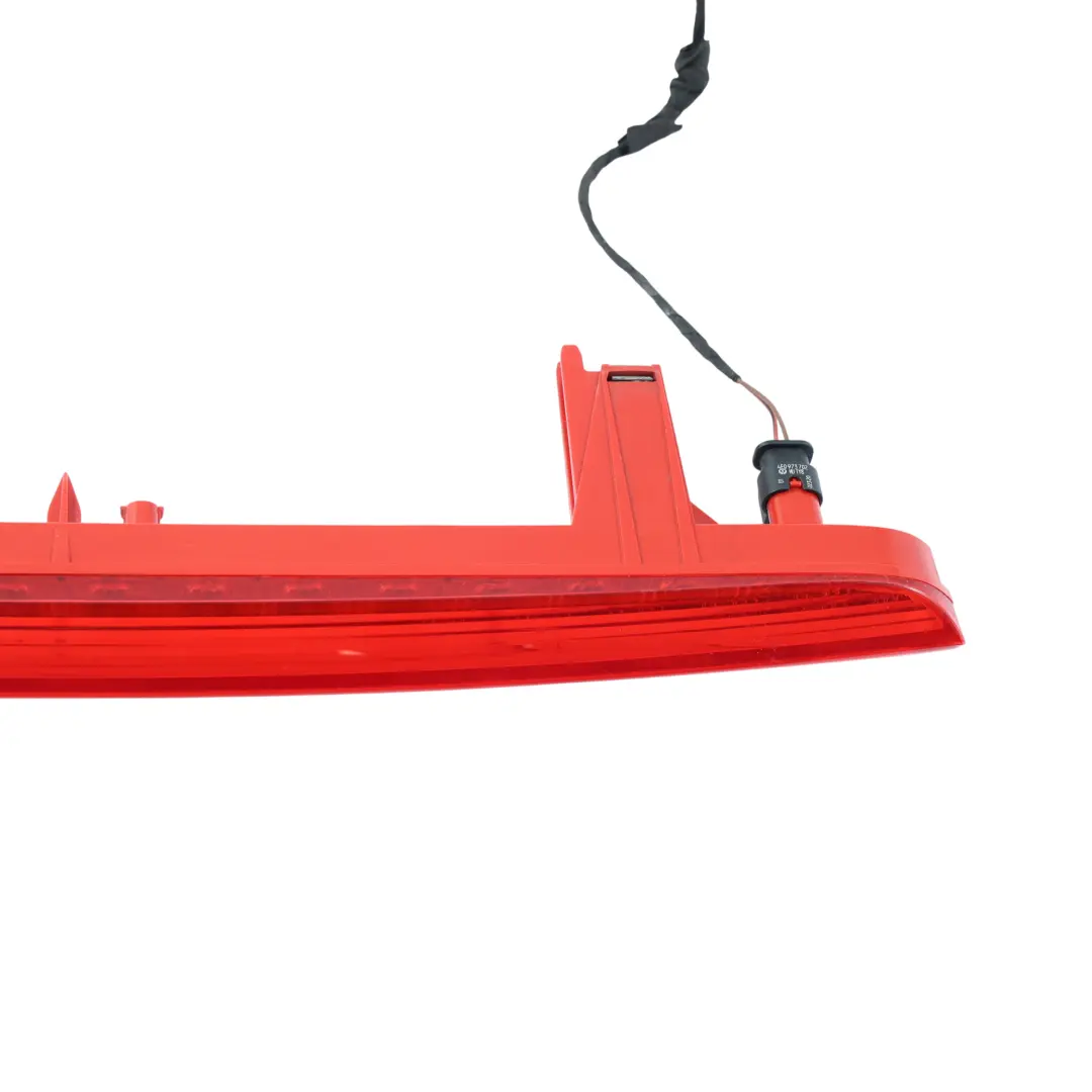 4M Feu Stop Arrière Arrière Troisième Câblage Rouge pour Audi A4 B9 Q7 à propos du numéro de pièce 4M0945097 Audi A4 B9 Q7 4M Feu Stop Arrière Arrière Troisième Câblage Rouge - SKU 4M0945097-1 - Numéro de pièce 4M0945097