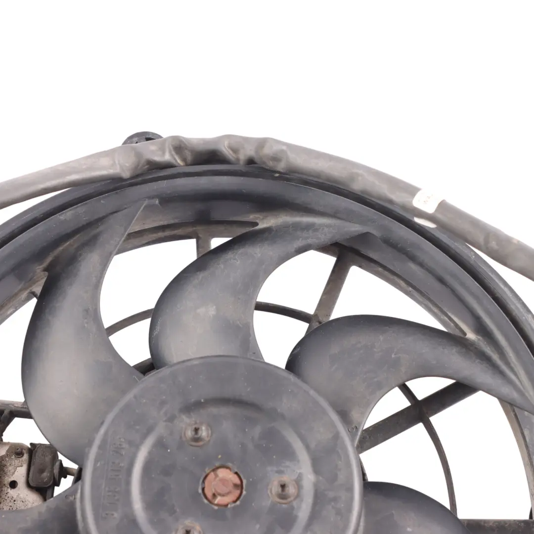 Radiator Fan Engine Cooling Blower Front Left Right N/O/S to Audi R8 42 with Part number 4Z7959455M Audi R8 42 Radiator Fan Engine Cooling Blower Front Left Right N/O/S - SKU 4Z7959455M - Part number 4Z7959455M