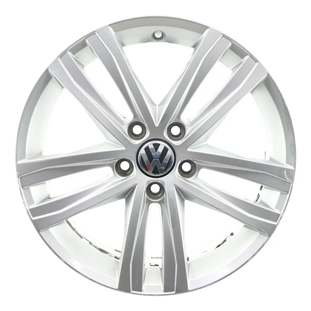 Srebrna Felga Aluminiowa 17" 7J ET:54 do Volkswagen Jetta A6 o numerze 5C0601025AN Volkswagen Jetta A6 Srebrna Felga Aluminiowa 17" 7J ET:54 - SKU 5C0601025AN-1 - Numer Części 5C0601025AN