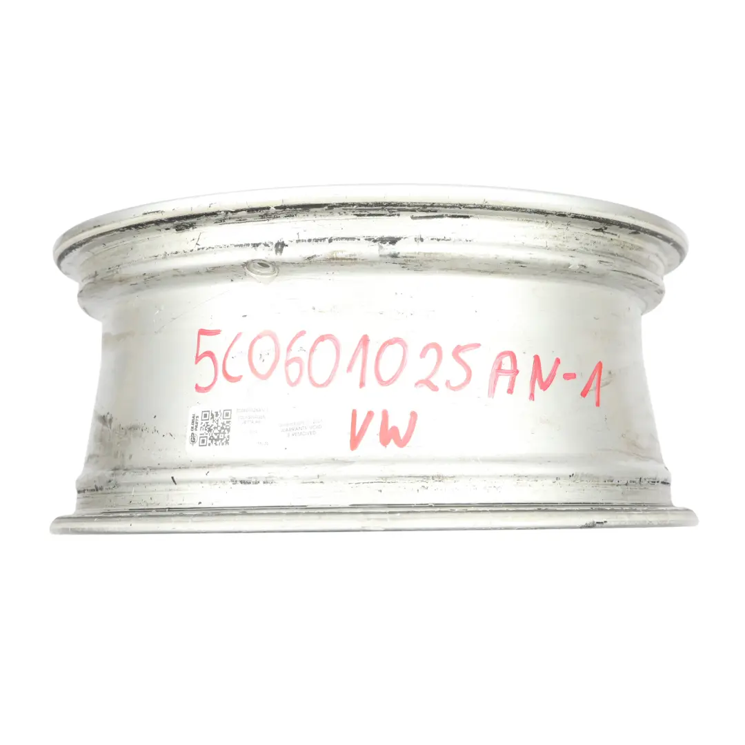 Srebrna Felga Aluminiowa 17" 7J ET:54 do Volkswagen Jetta A6 o numerze 5C0601025AN Volkswagen Jetta A6 Srebrna Felga Aluminiowa 17" 7J ET:54 - SKU 5C0601025AN-1 - Numer Części 5C0601025AN