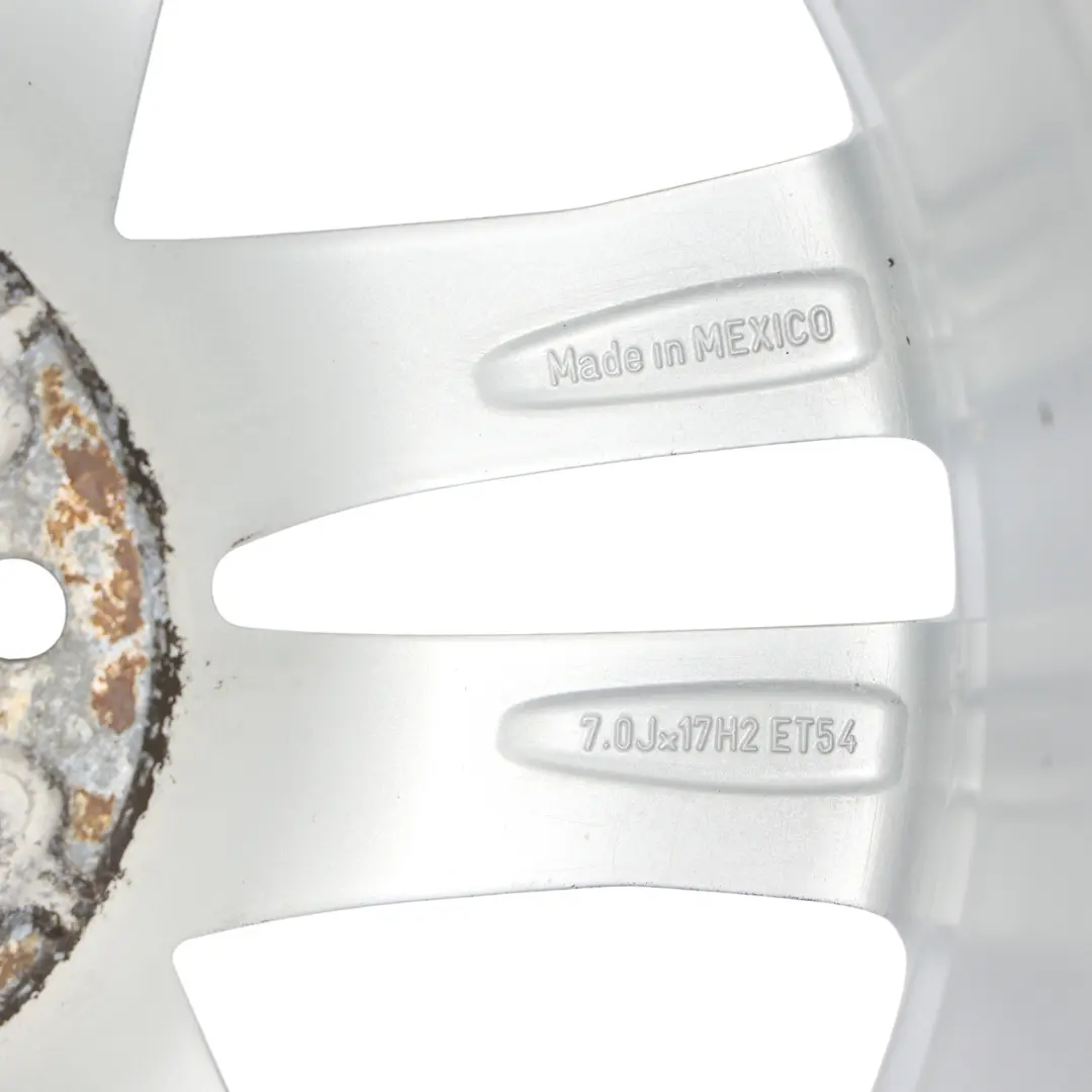 Silber Felge 17" 7J ET:54 für Volkswagen Jetta mit Teilenummer 5C0601025AN Volkswagen Jetta Silber Felge 17" 7J ET:54 - SKU 5C0601025AN-2 - Teilenummer 5C0601025AN