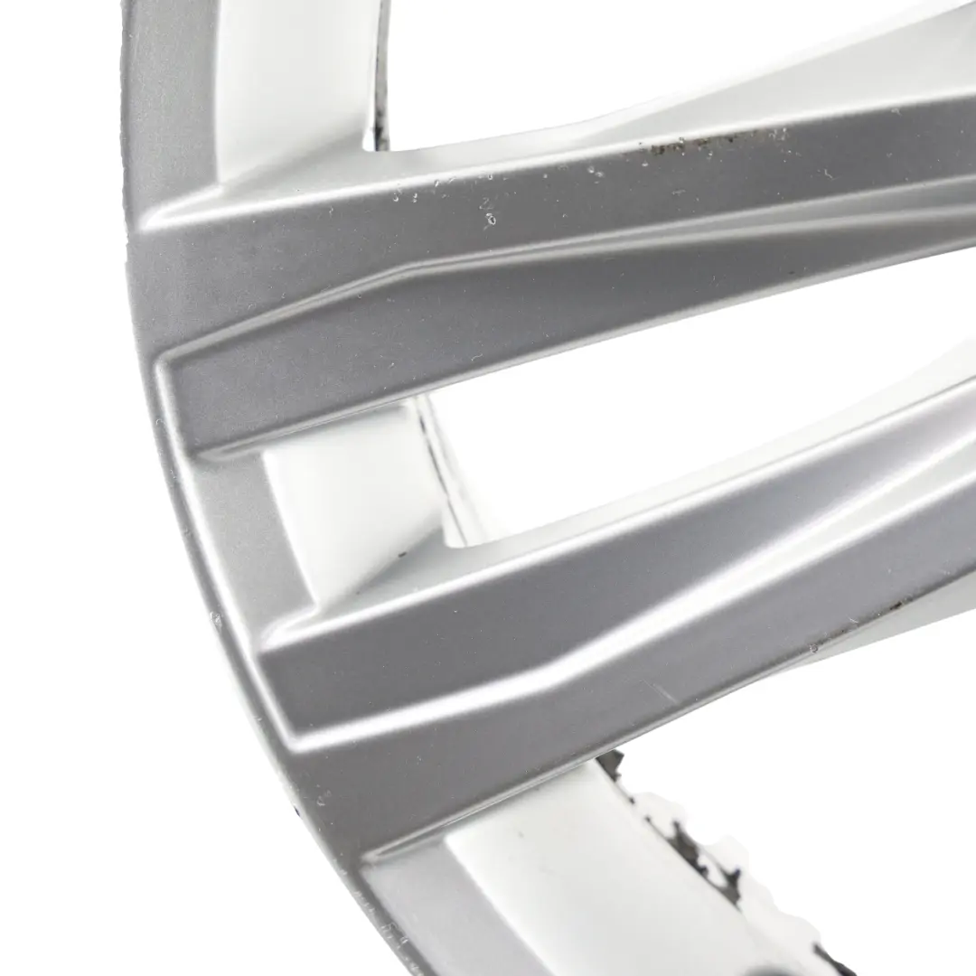 Cerchio In Lega Argento 17" 7J ET:54 per Volkswagen Jetta con numero di parte 5C0601025AN Volkswagen Jetta Cerchio In Lega Argento 17" 7J ET:54 - SKU 5C0601025AN-2 - Numero di parte 5C0601025AN