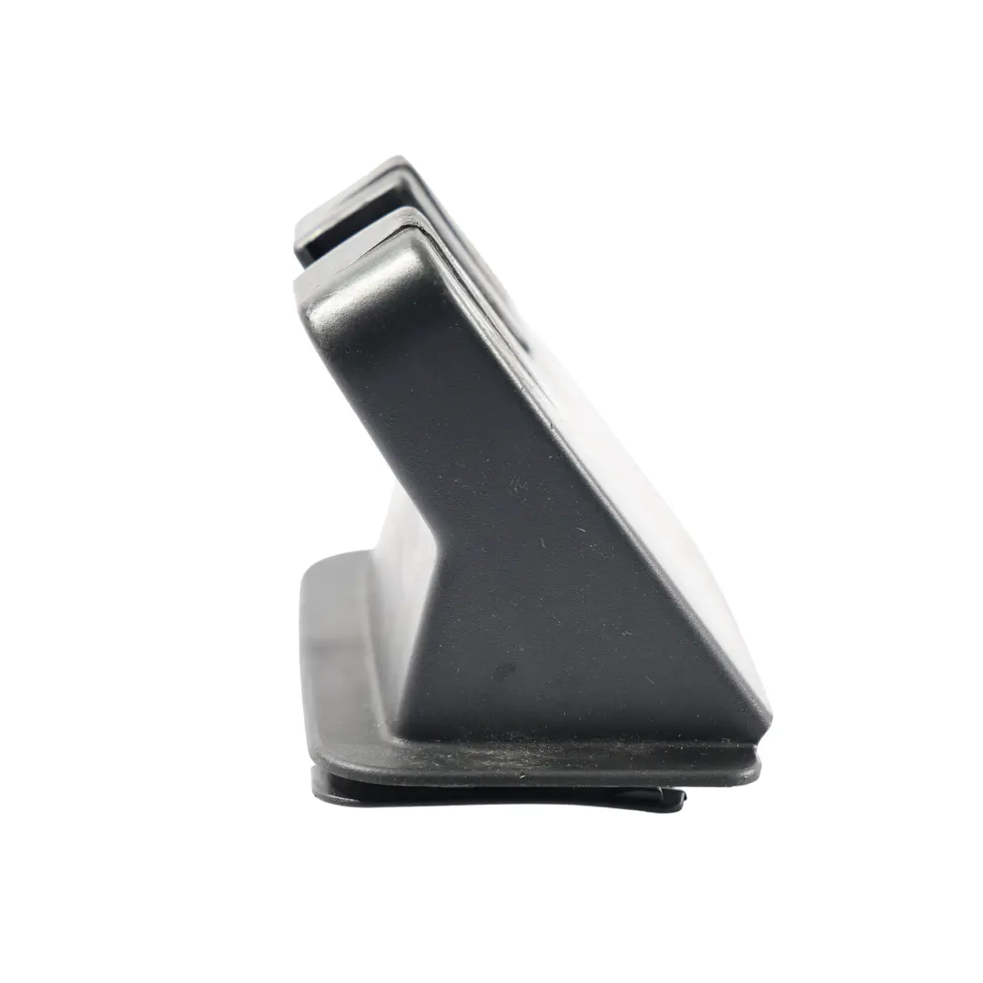 Cache Loquet De Verrouillage De Hayon pour Volkswagen Jetta A6 à propos du numéro de pièce 5C6827520B Volkswagen Jetta A6 Cache Loquet De Verrouillage De Hayon - SKU 5C6827520B - Numéro de pièce 5C6827520B