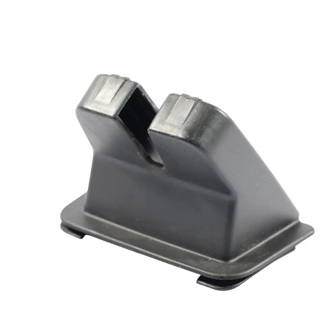 Coperchio Di Chiusura Del Bagagliaio Cap per Volkswagen Jetta A6 con numero di parte 5C6827520B Volkswagen Jetta A6 Coperchio Di Chiusura Del Bagagliaio Cap - SKU 5C6827520B - Numero di parte 5C6827520B