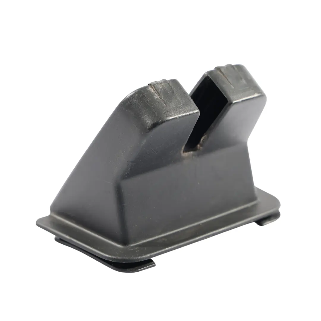 Volkswagen Jetta A6 Cache Loquet De Verrouillage De Hayon - SKU 5C6827520B - Numéro de pièce 5C6827520B