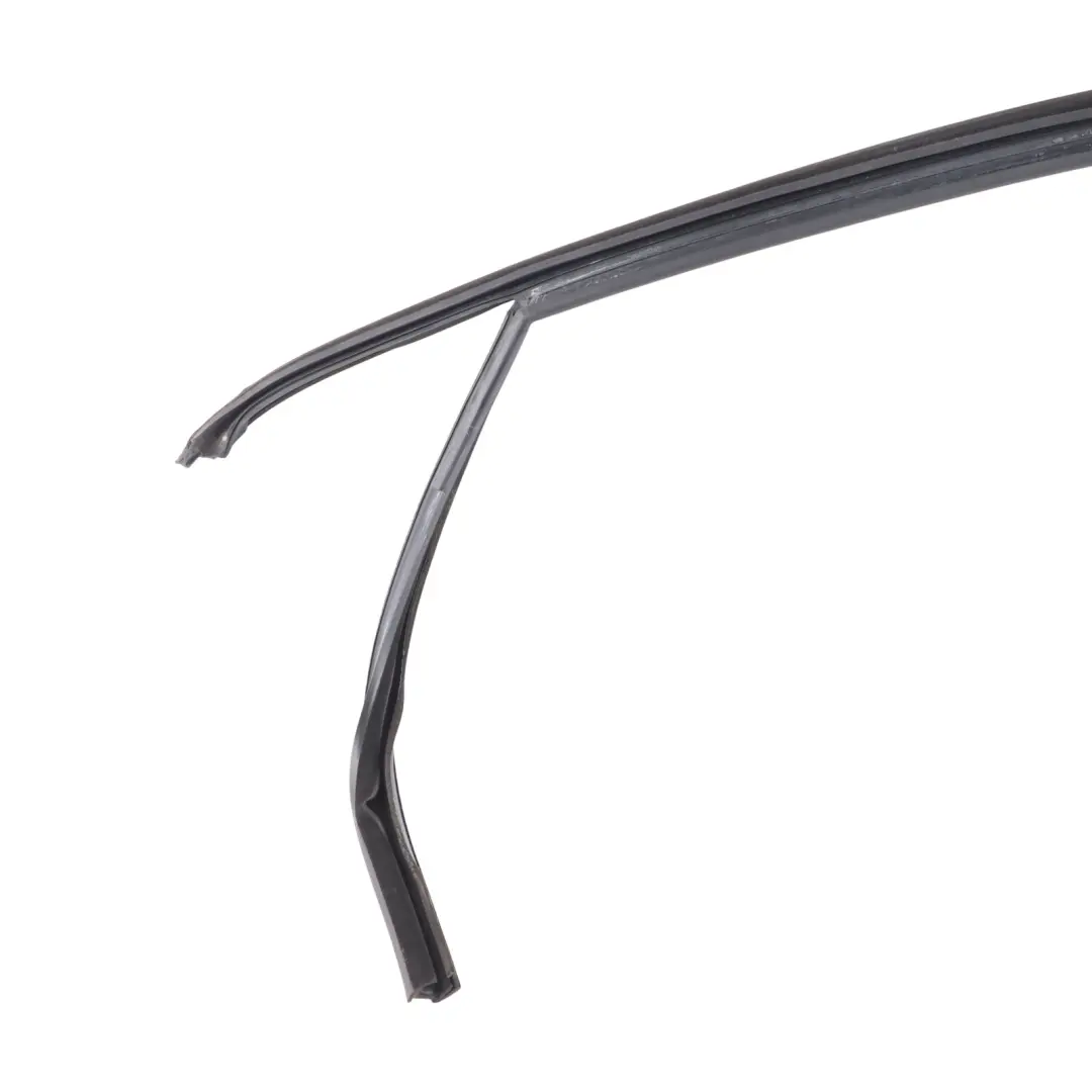 VW Volkswagen Jetta Mk4 Front Door Seal Window Guide Gasket Right O/S - SKU 5C6837432 - Part number 5C6837432