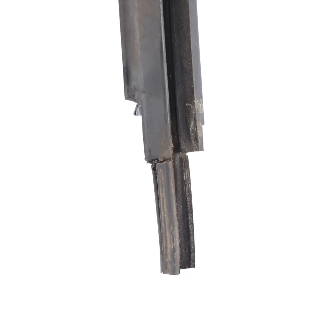 Mk4 Front Door Seal Window Guide Gasket Right O/S to VW Volkswagen Jetta with Part number 5C6837432 VW Volkswagen Jetta Mk4 Front Door Seal Window Guide Gasket Right O/S - SKU 5C6837432 - Part number 5C6837432